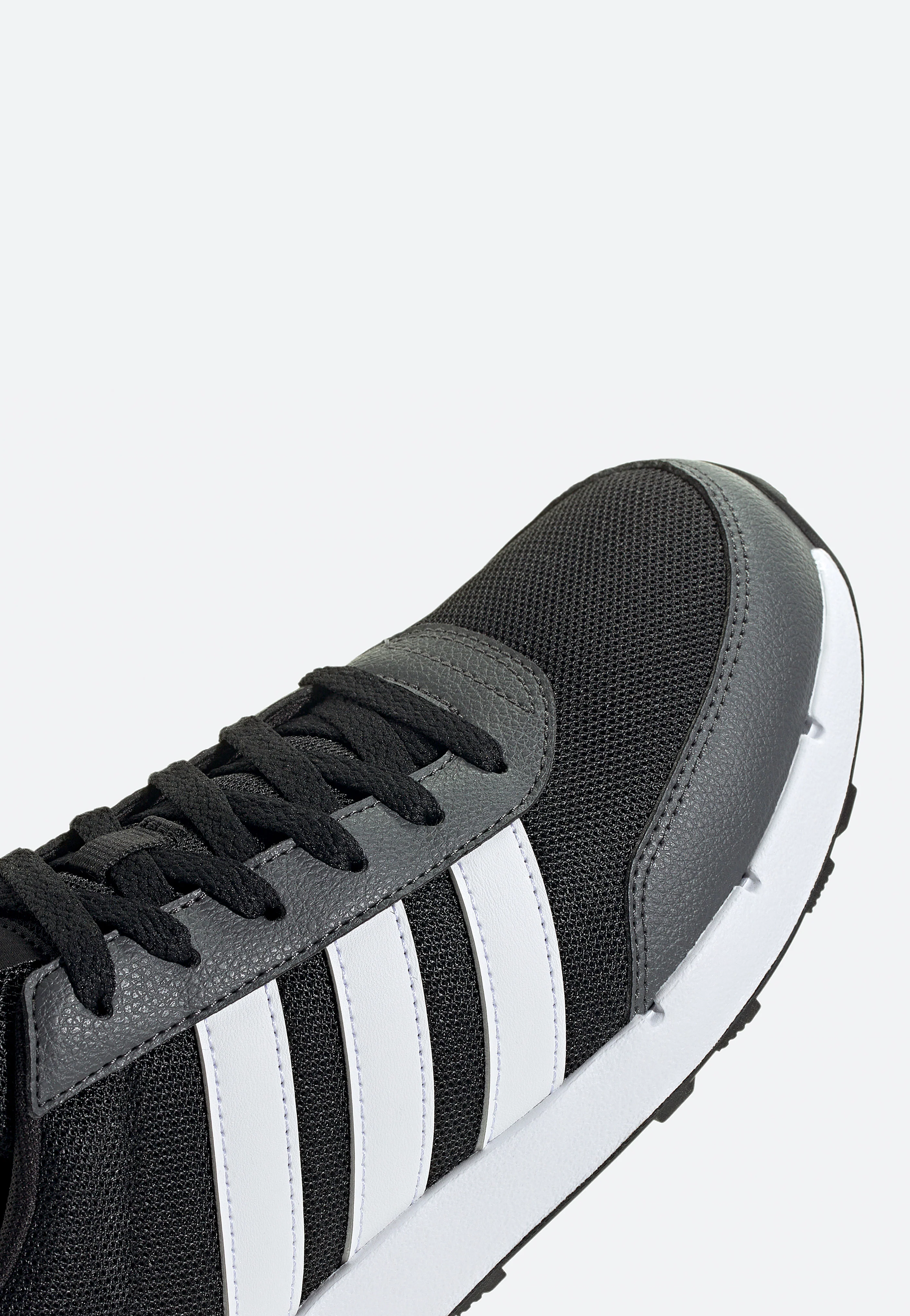 Run50S Cblack/Ftwwht/Gresix - Shoes - Image 8