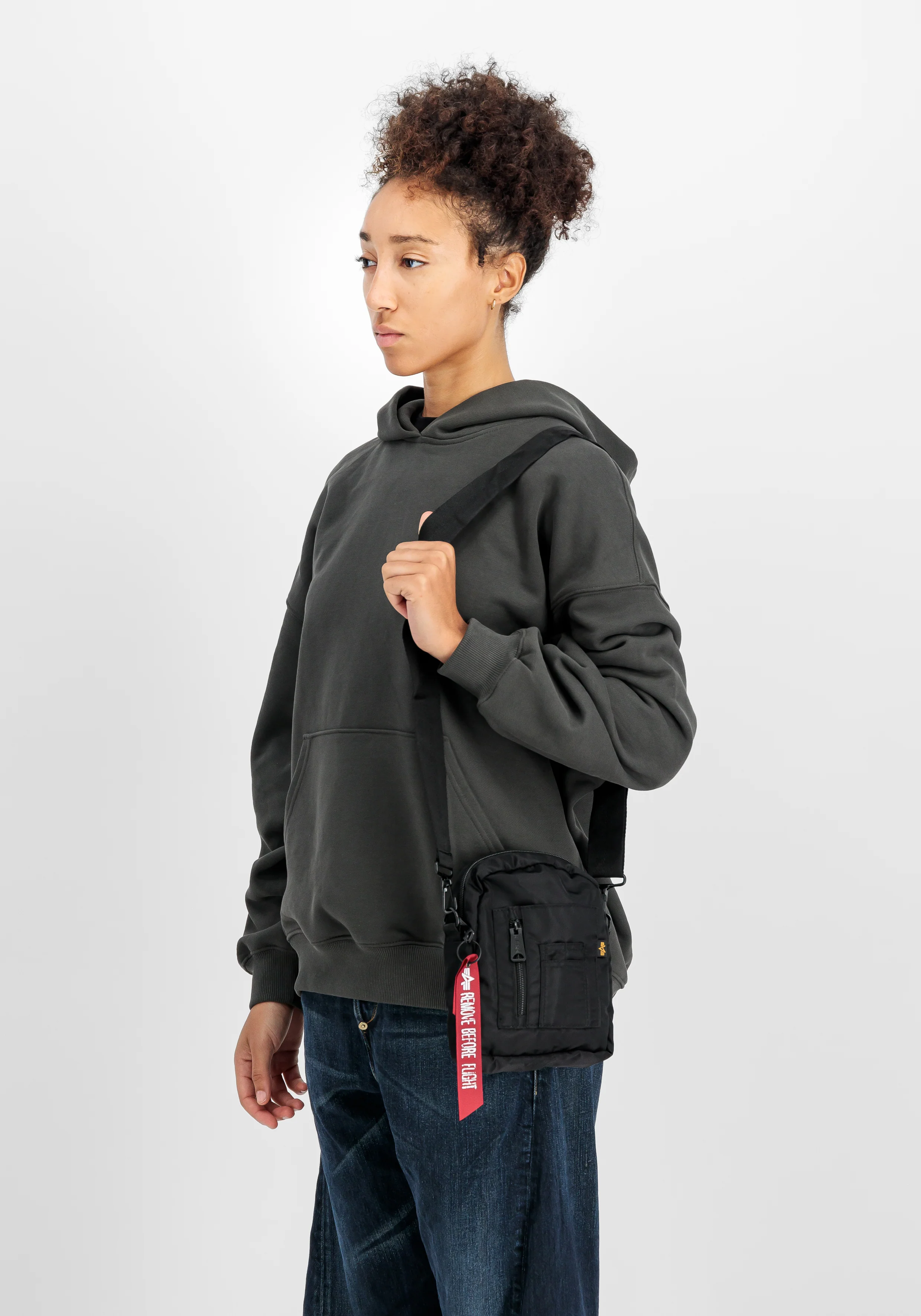 Crew Carry Black - Travel Bag - Image 4
