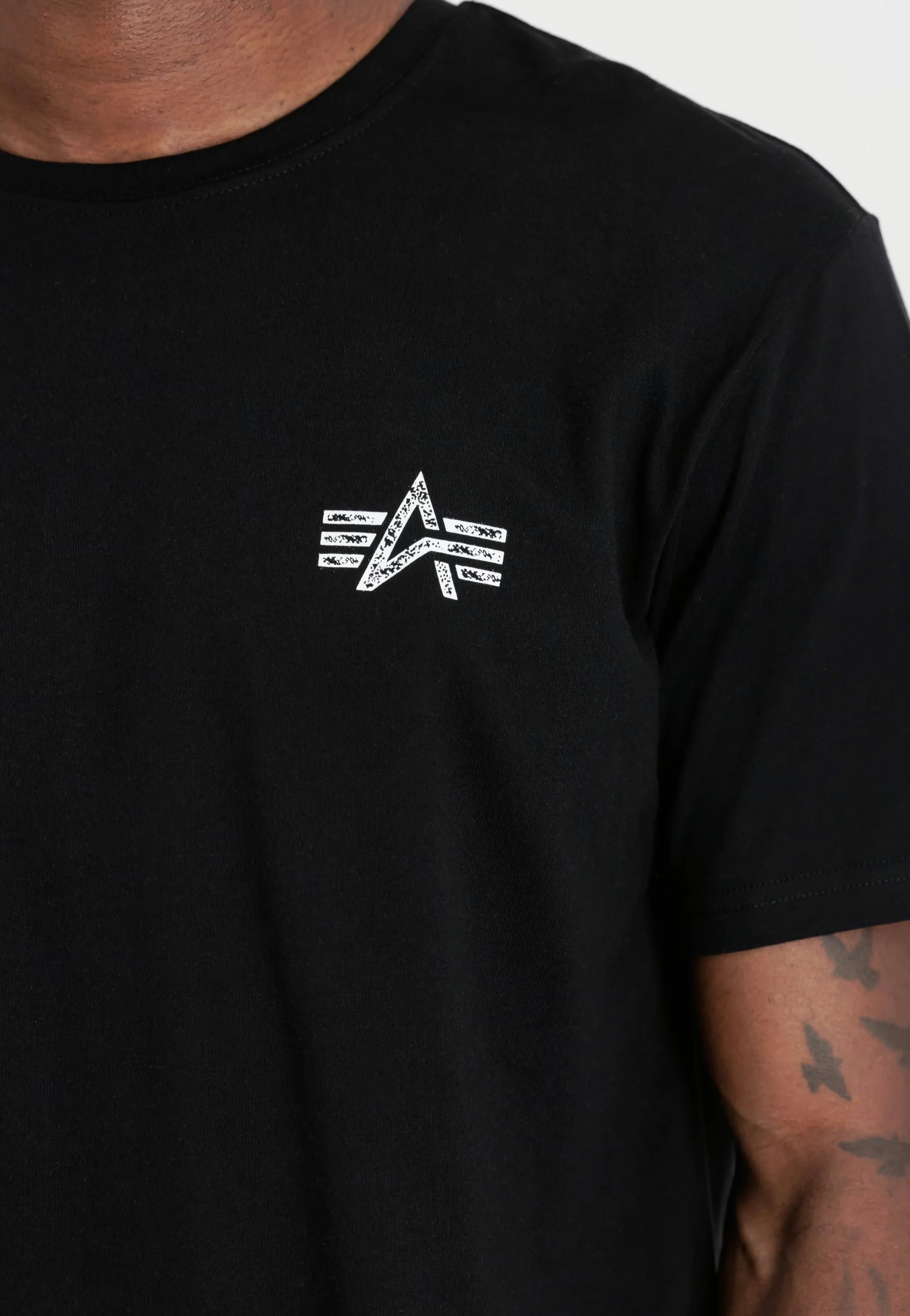 Signature Backprint Black - T-Shirt - Image 5