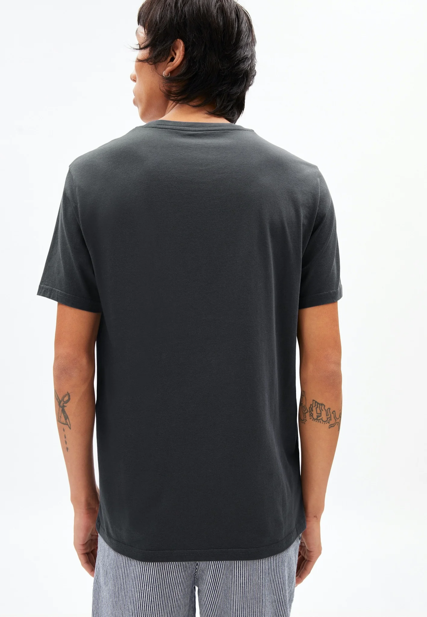 Jaames Graphite - T-Shirt - Image 3