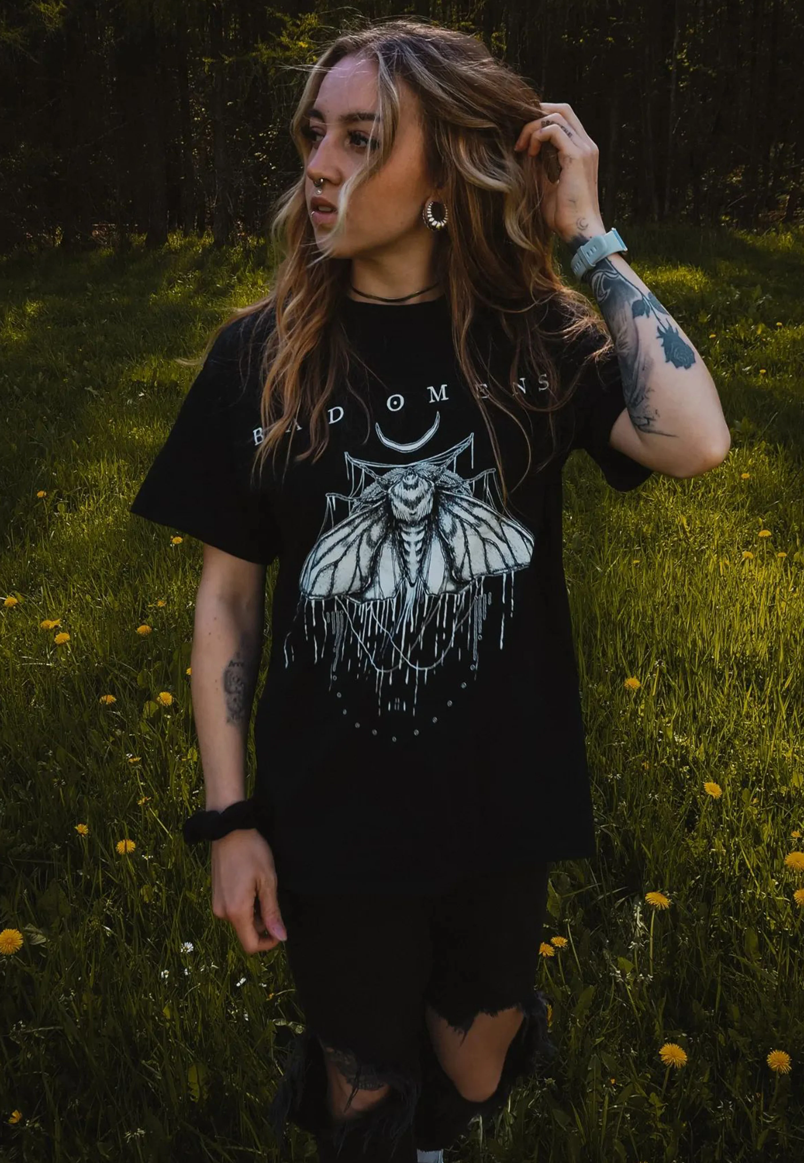 Moth - T-Shirt - Image 5