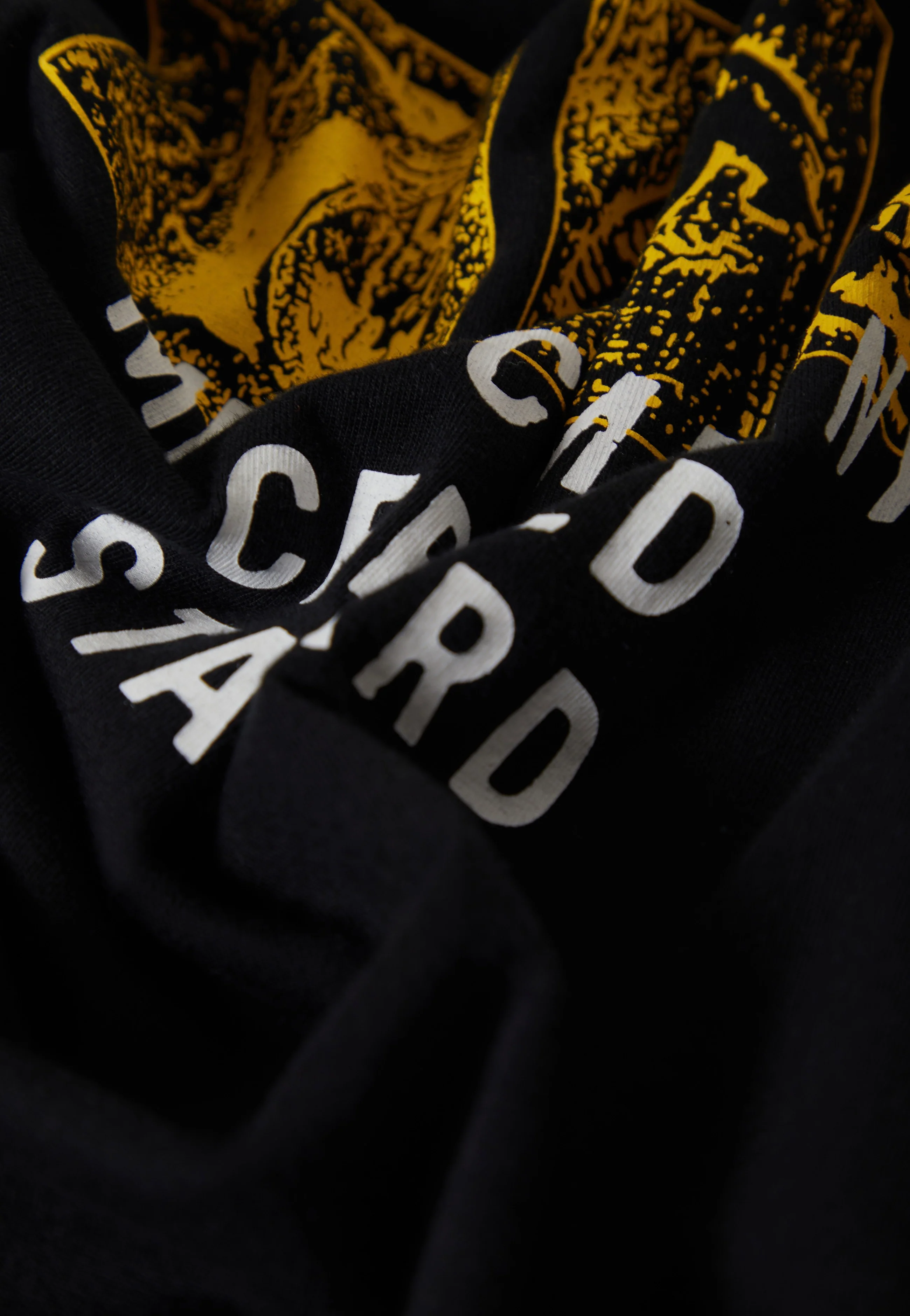 Mollar Black - T-Shirt - Image 5