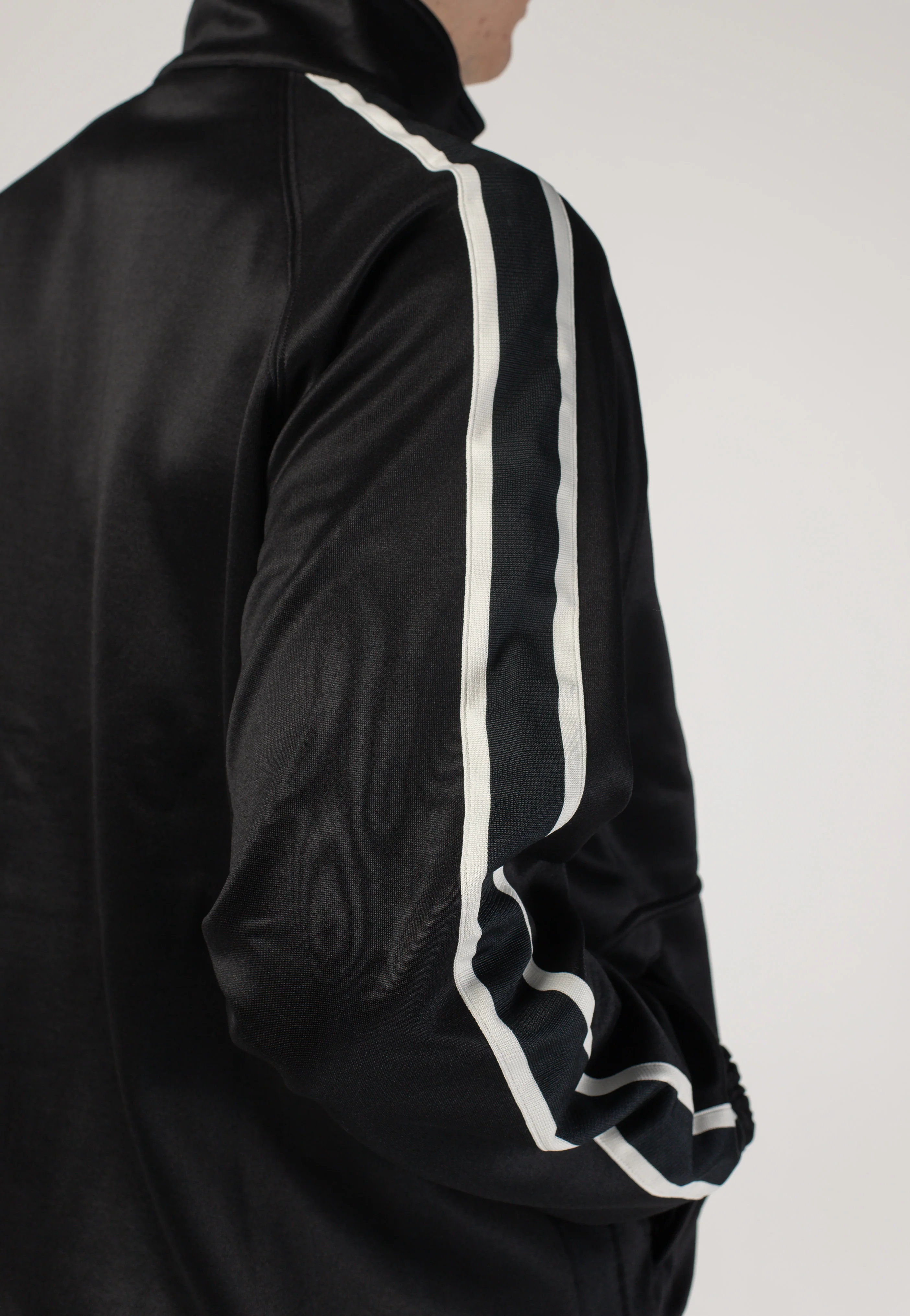 Bolar Black/Wax - Zipper - Image 4