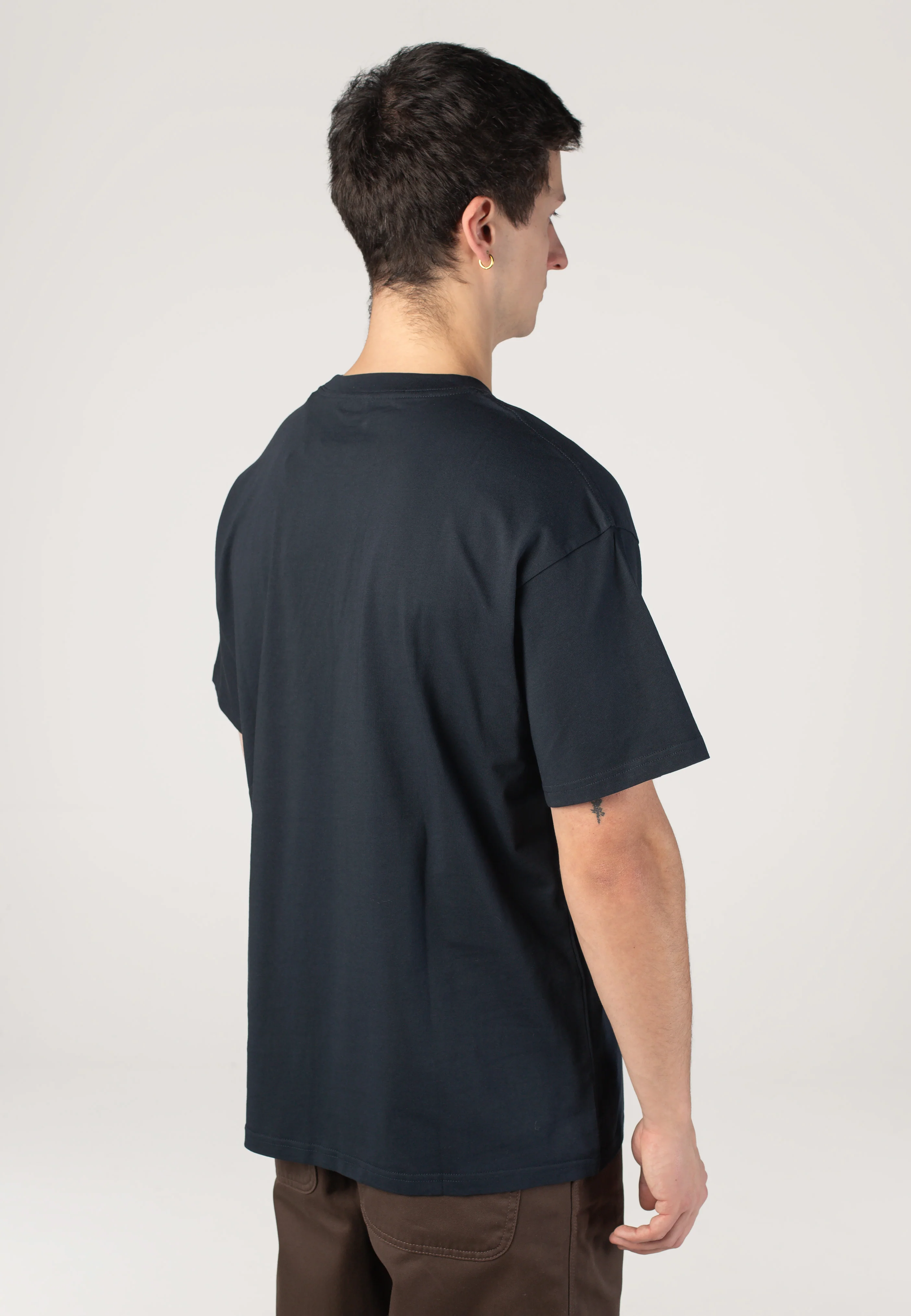 Script Embroidery Deep Night/White - T-Shirt - Image 9