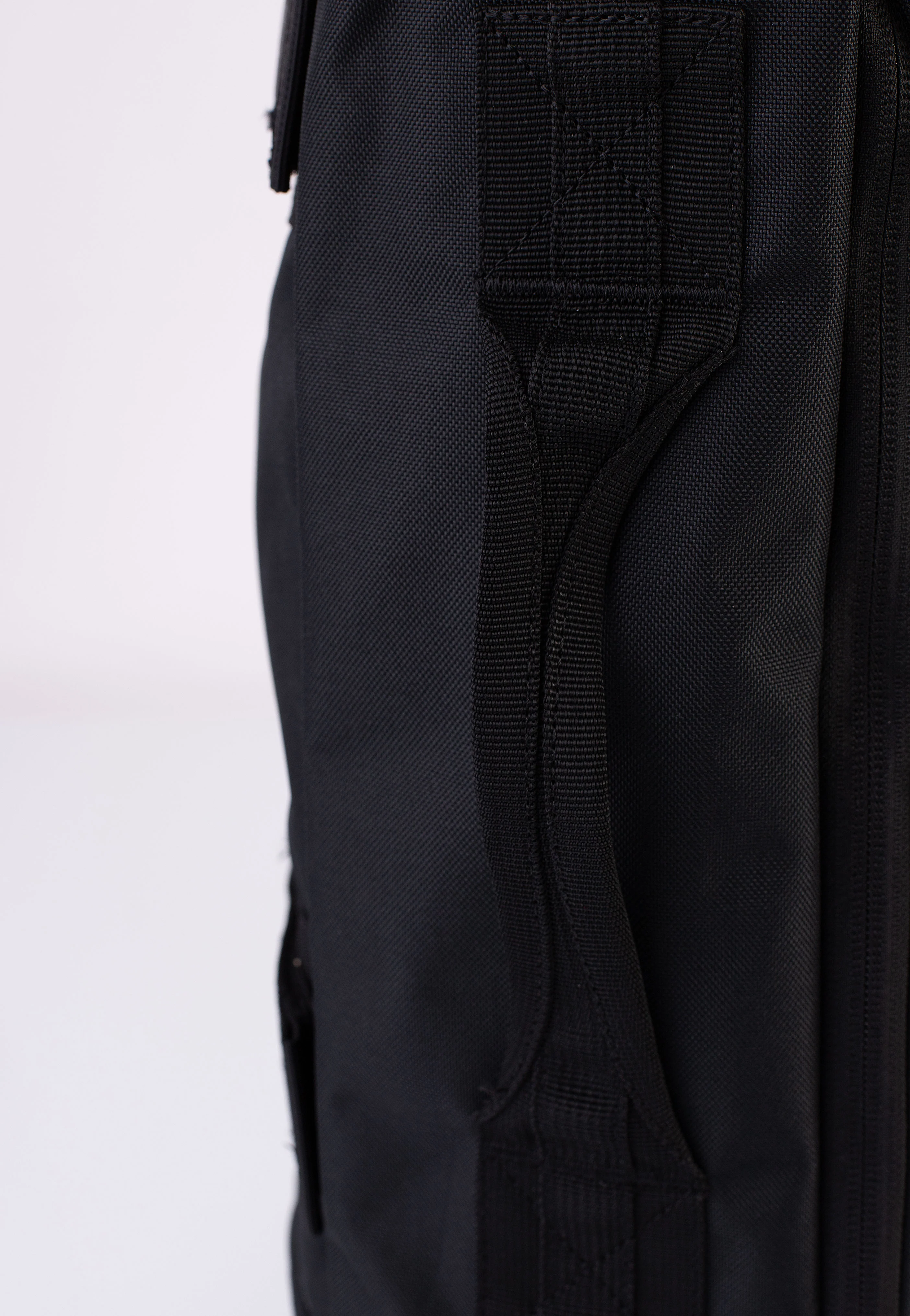 Mission Street 25L Black - Backpack - Image 4