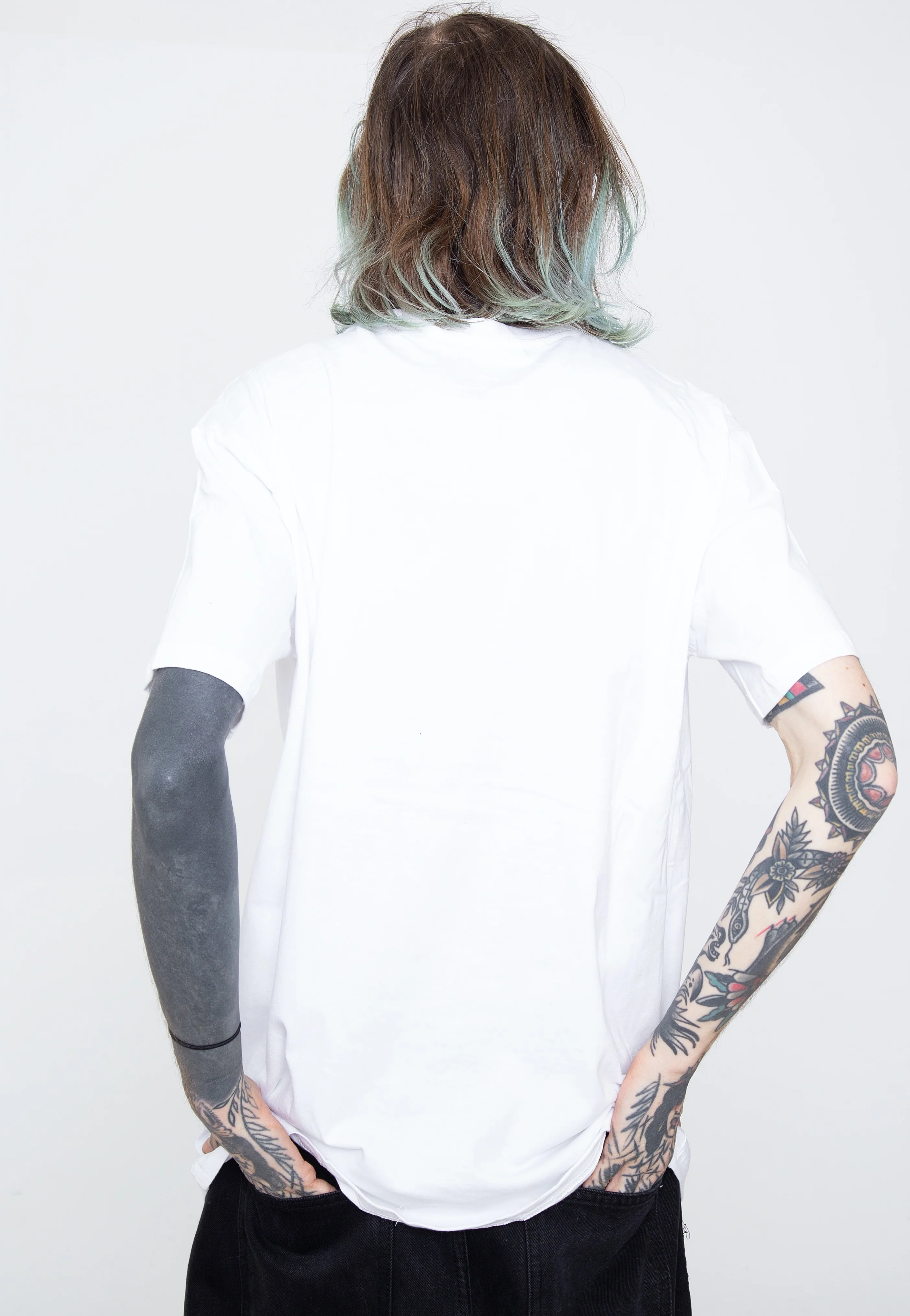 L Pocket Print - T-Shirt - Image 6