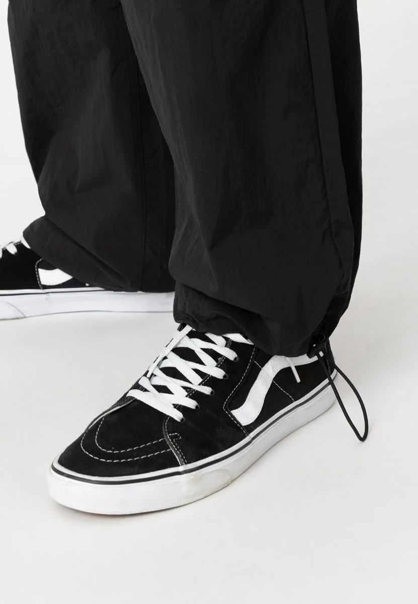 Jackson Cargo Black - Pants - Image 8