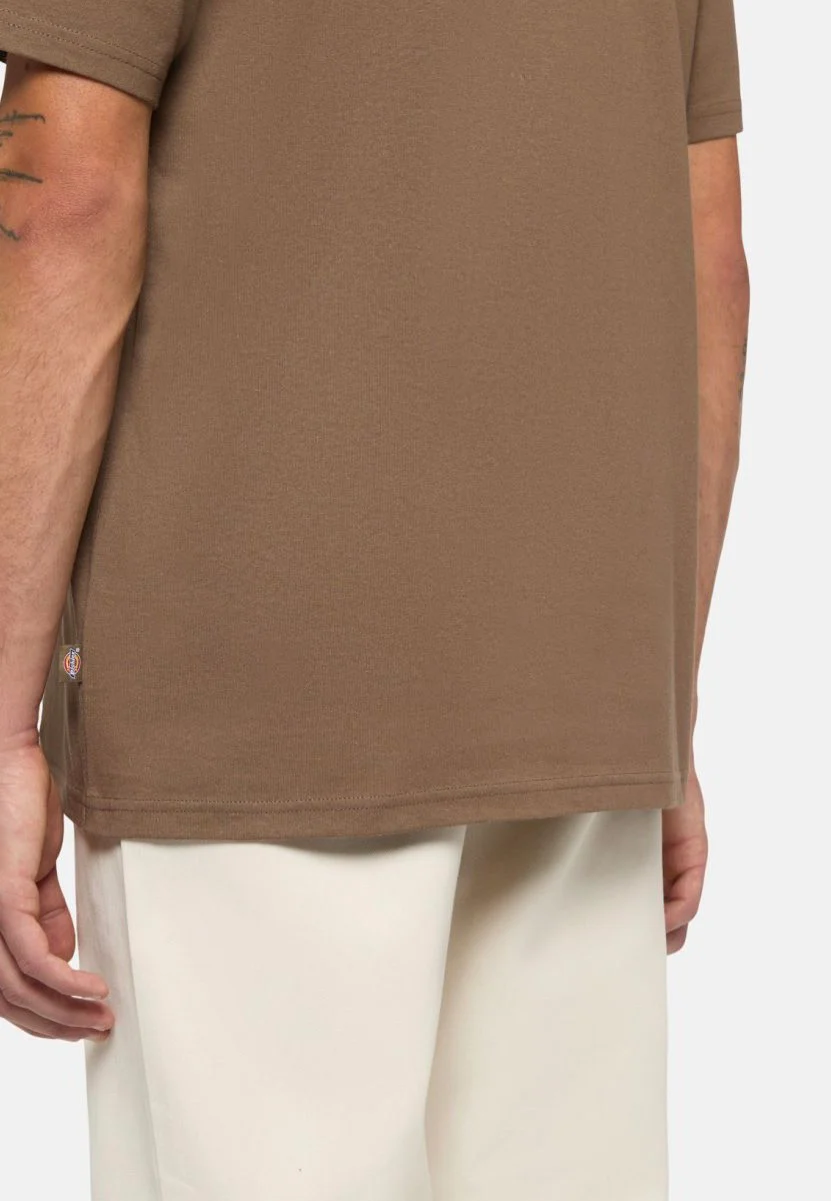 Luray Pocket Mushroom - T-Shirt - Image 5