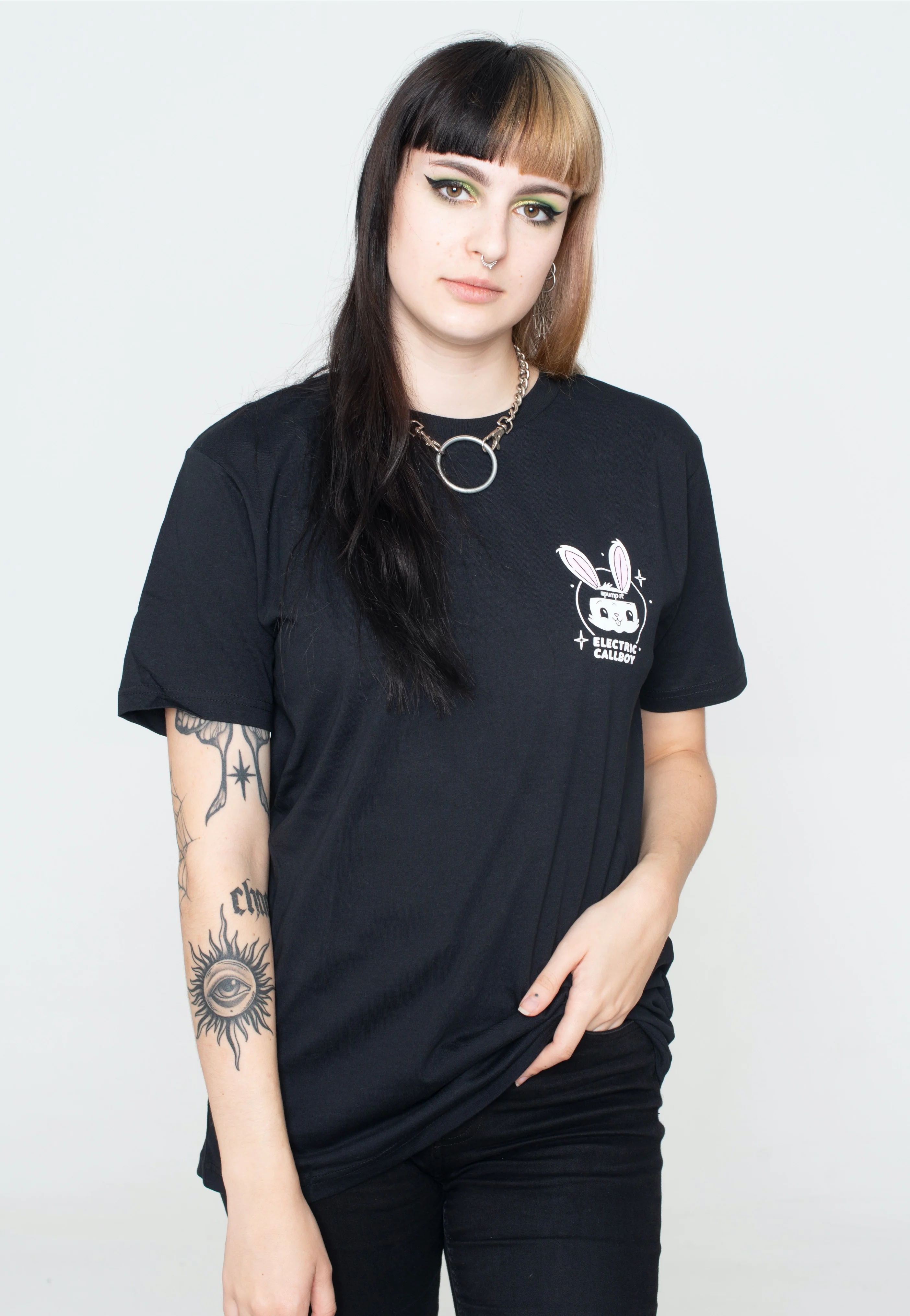 Pump It Bunny - T-Shirt - Image 5
