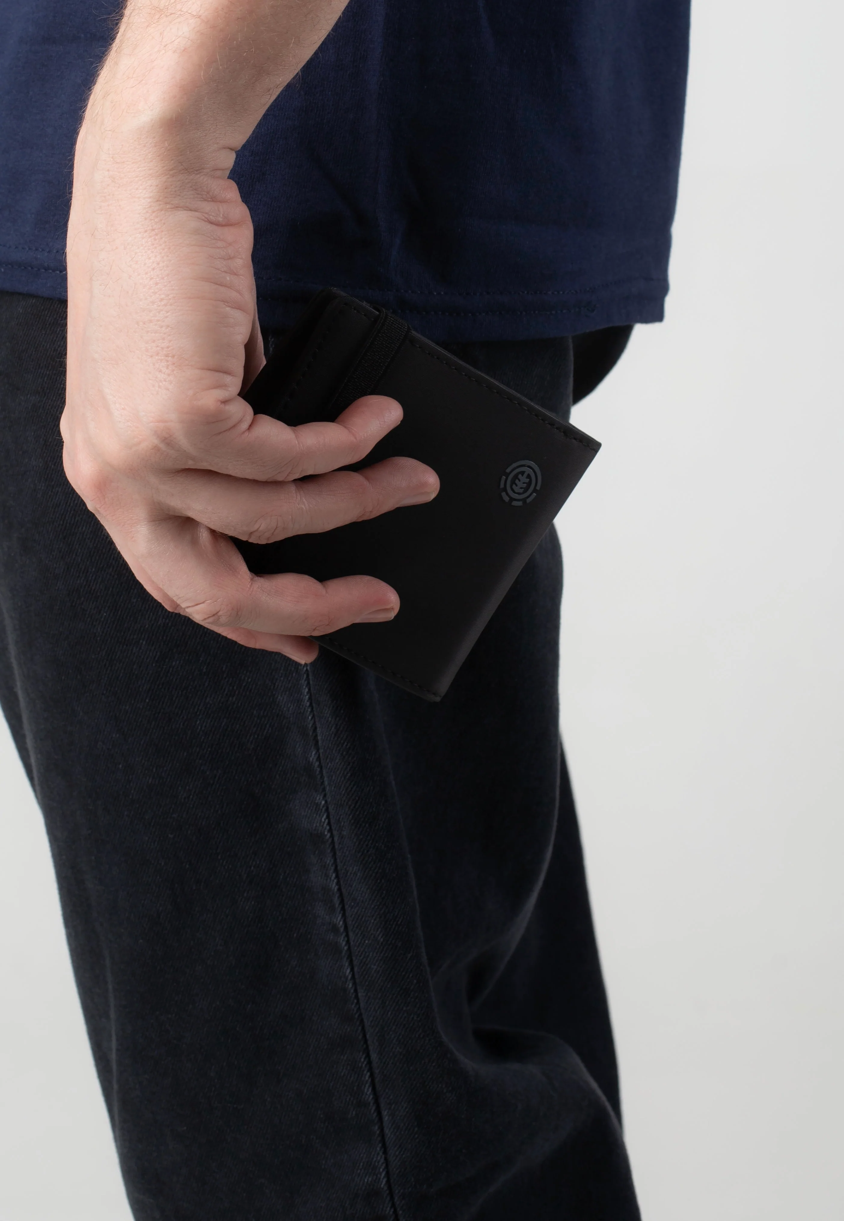 Icon Strap Flint Black - Wallet - Image 4