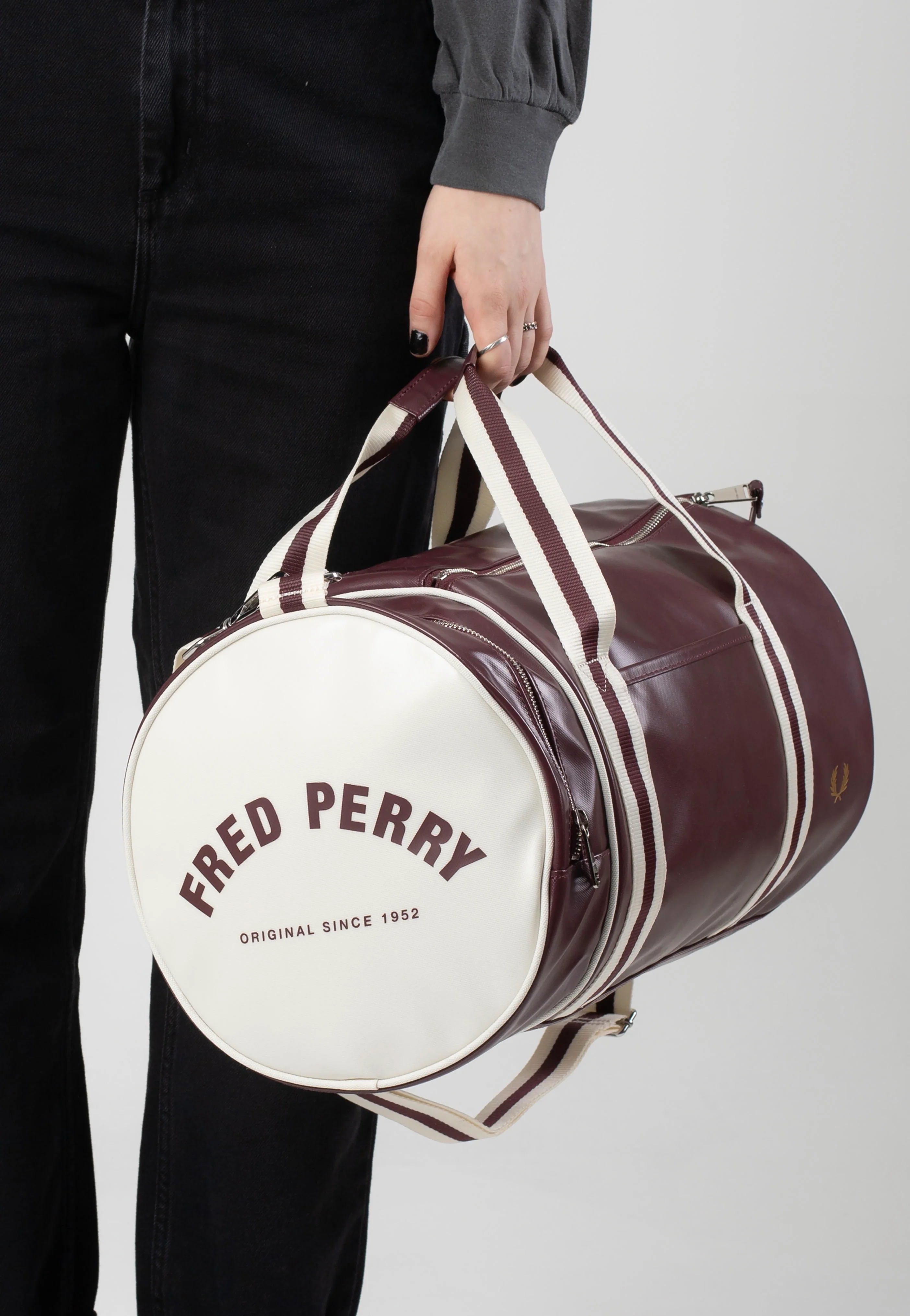 Classic Barrel Oxblood/Ecru - Dufflebag - Image 4