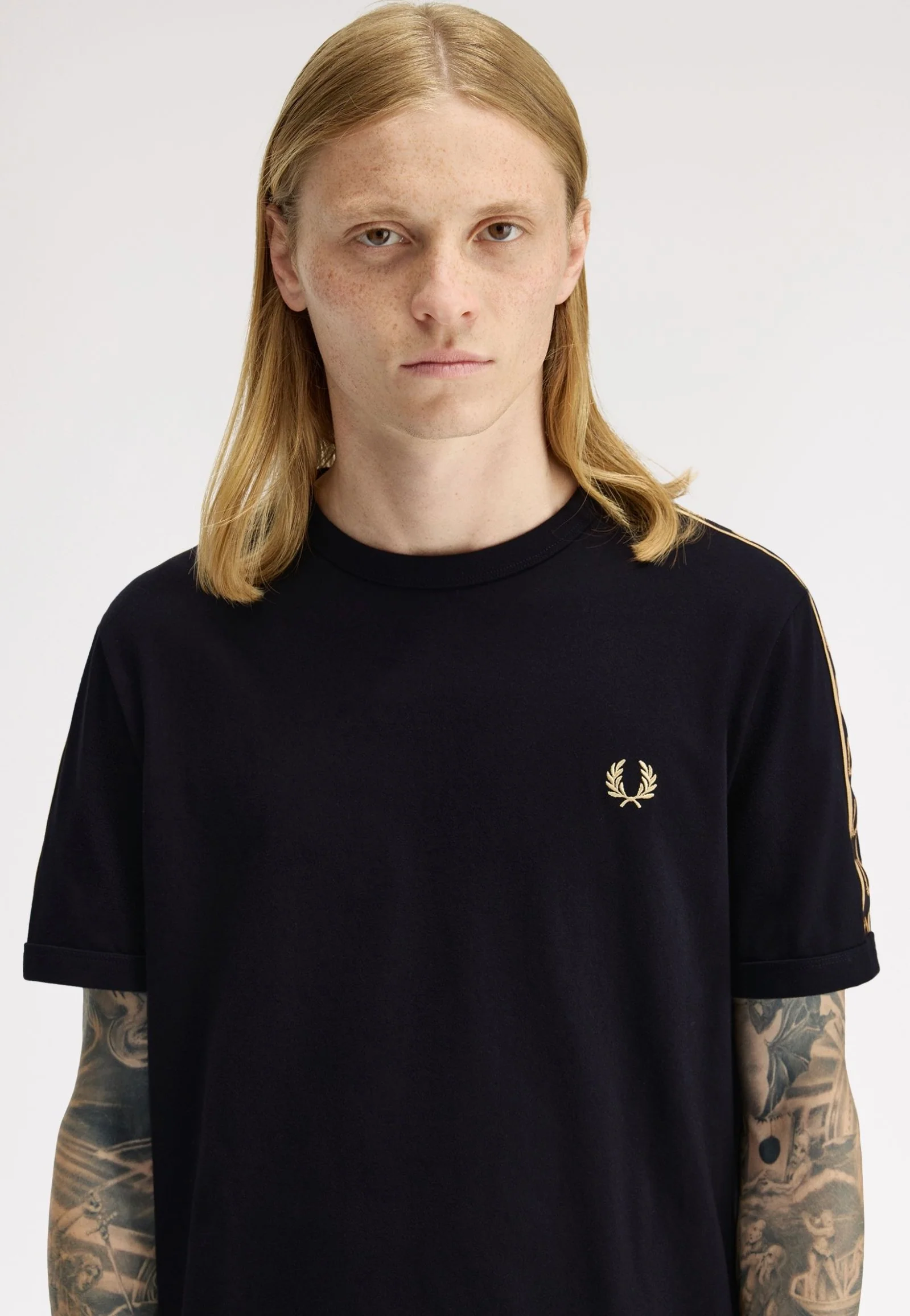 Contrast Tape Ringer Black/Champagne - T-Shirt - Image 2
