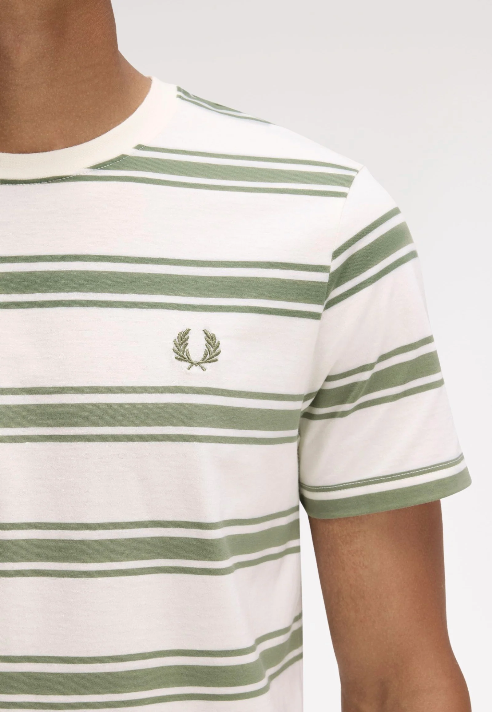 Fine Stripe Light Ecru - T-Shirt - Image 4