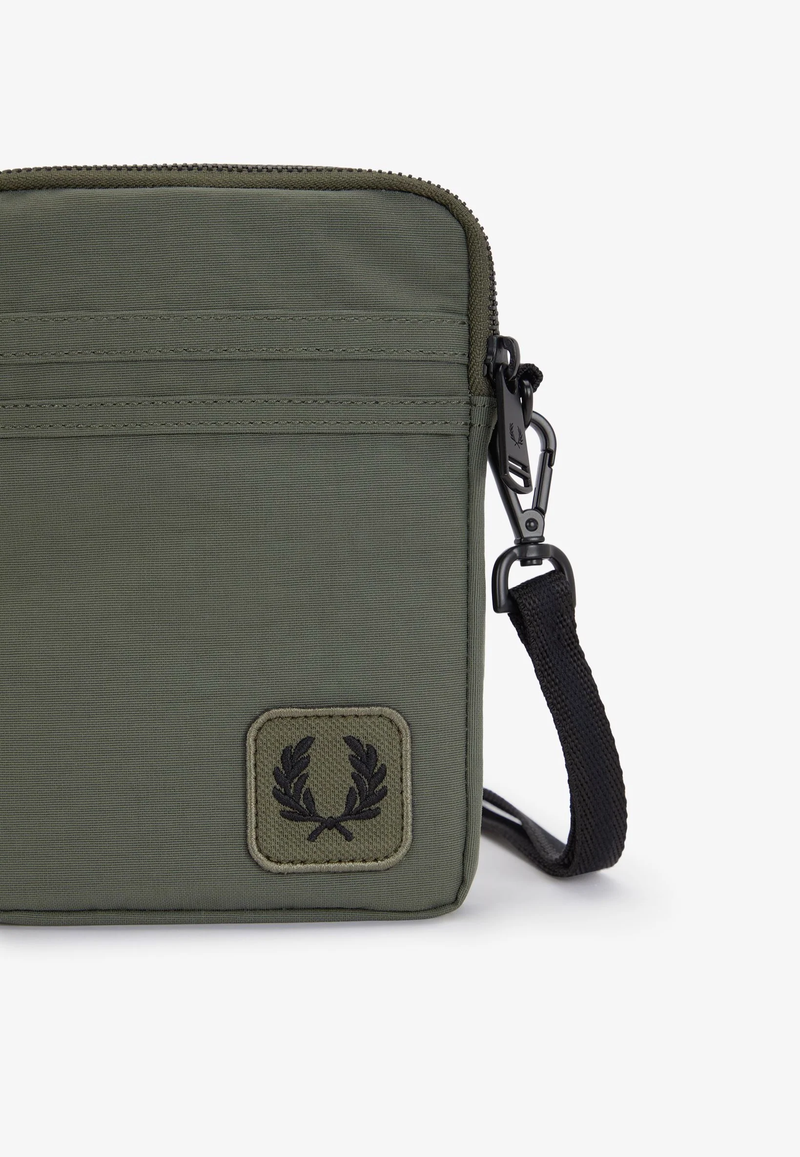 Nylon Badge Small Side Laurel Wreath Green - Travel Bag - Image 3