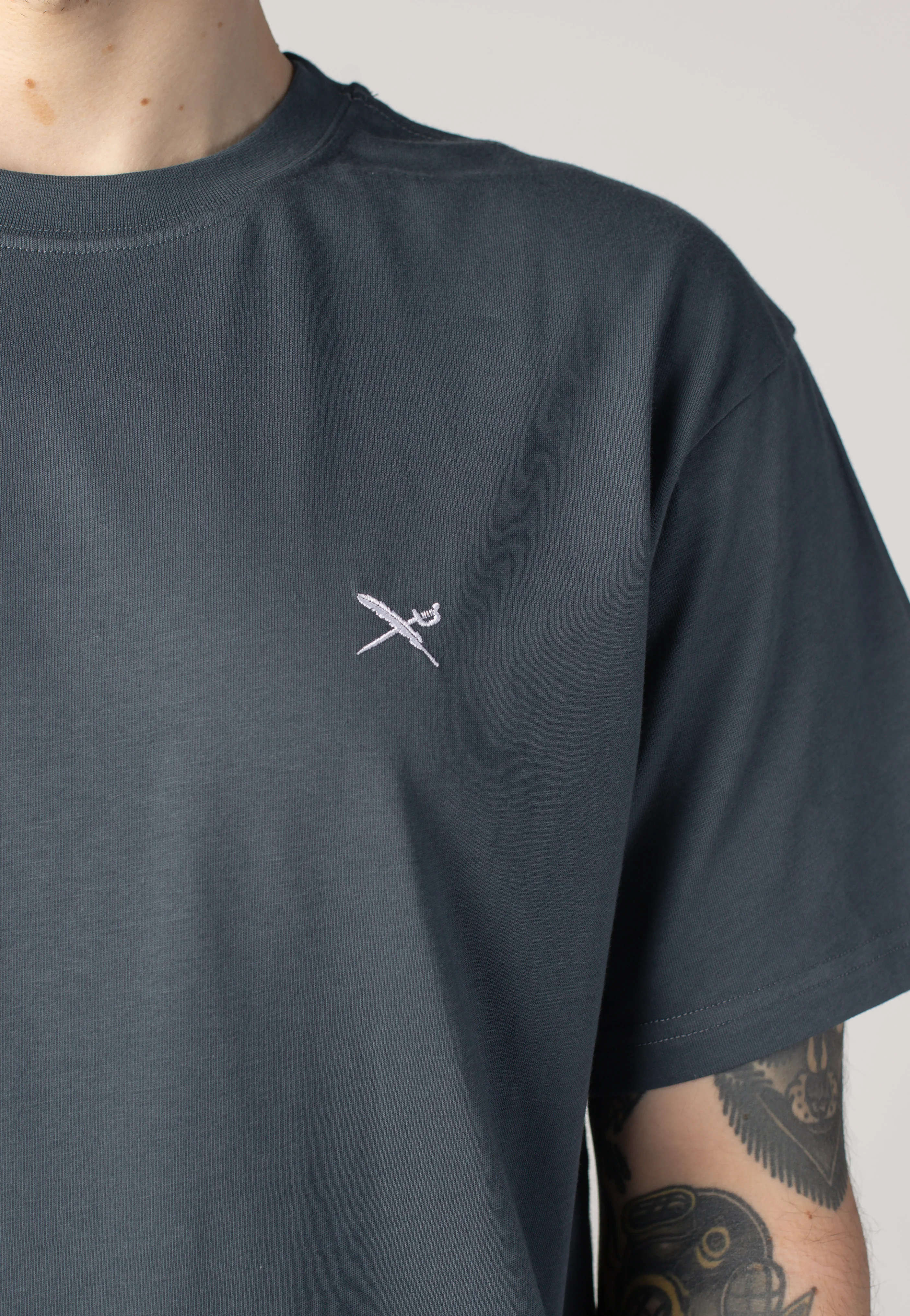 Mini Flag Relaxed Dark Steel - T-Shirt - Image 5
