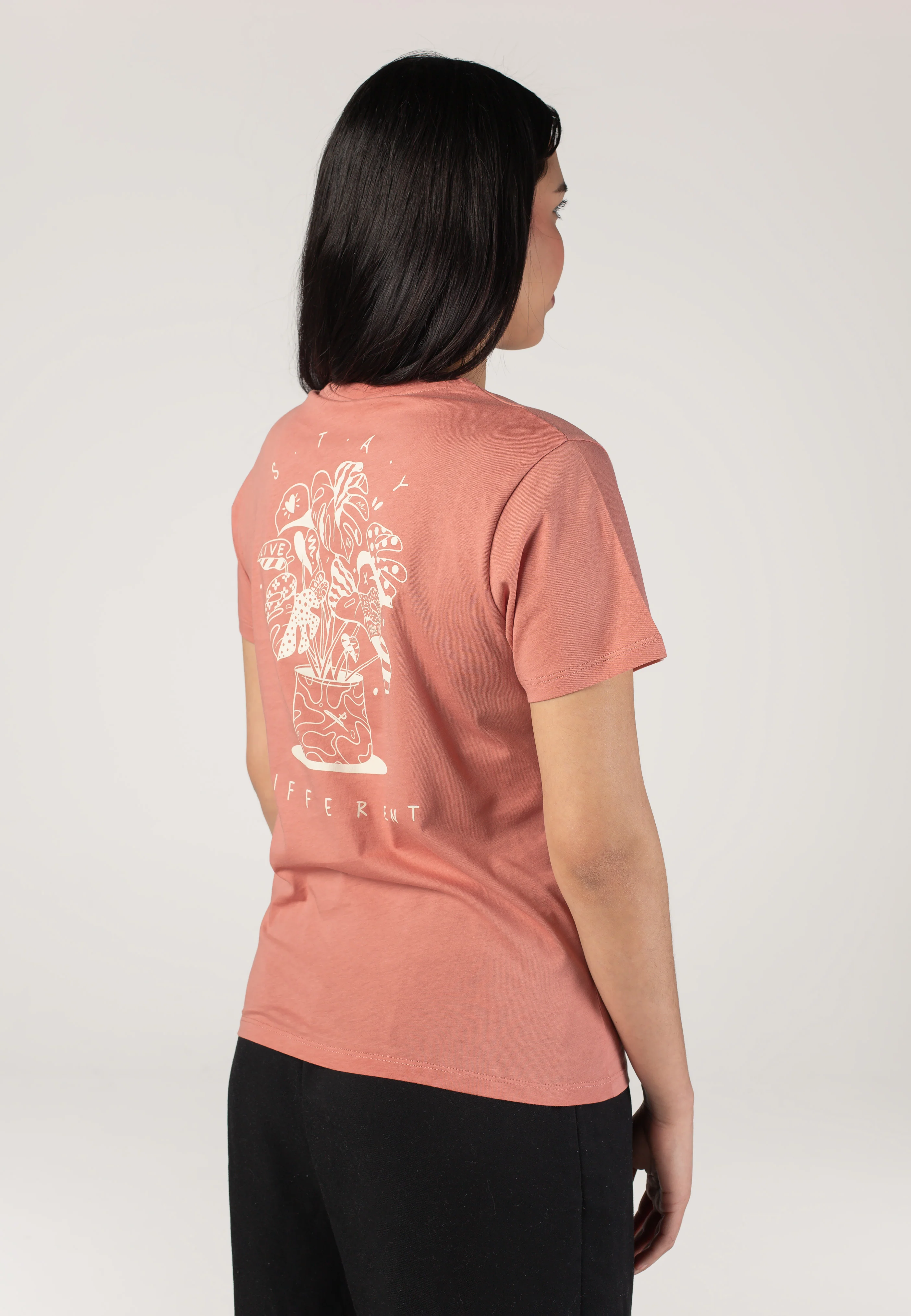 Monstera Mineral Red - T-Shirt - Image 9