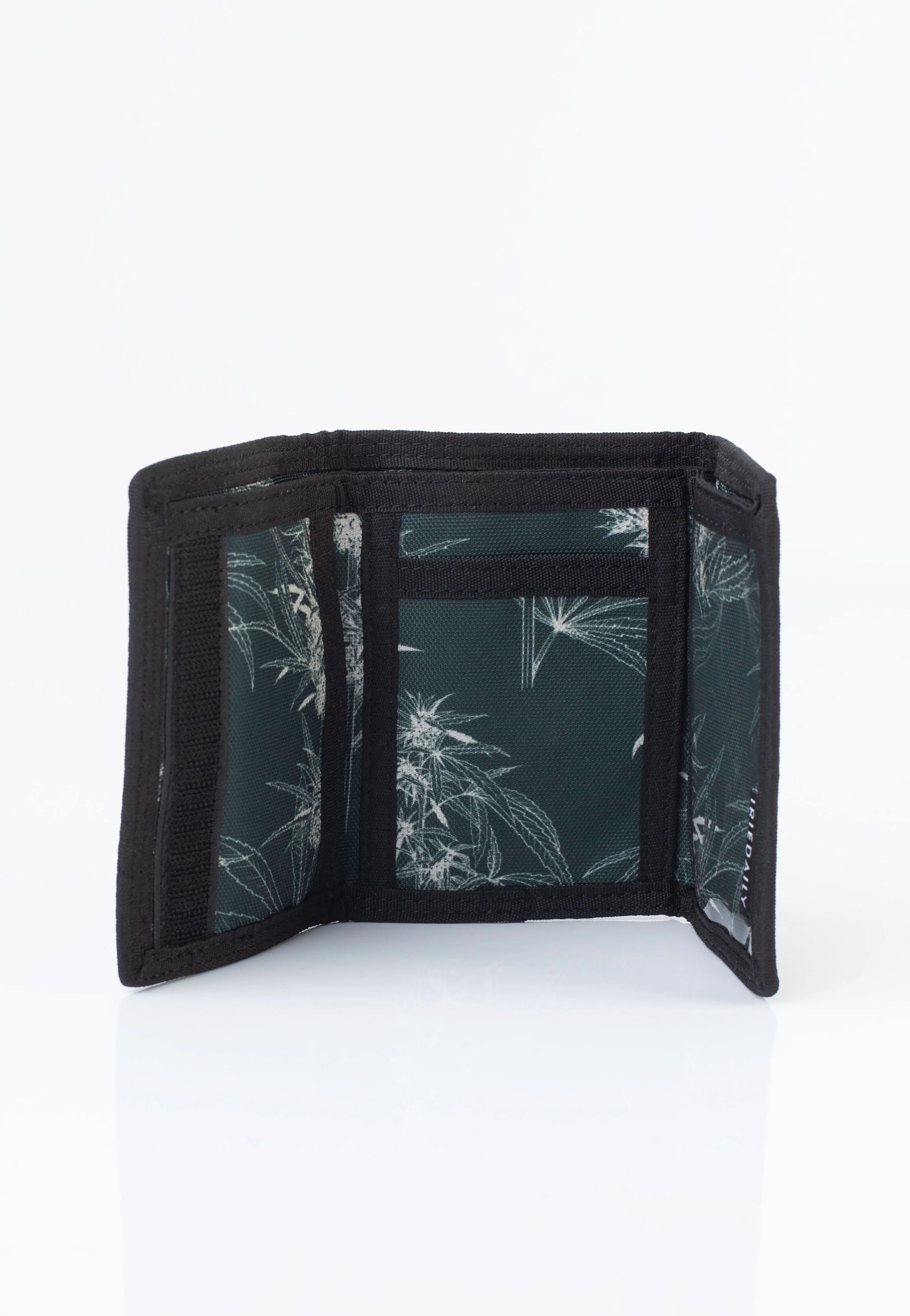 Resort Nightforest - Wallet - Image 4