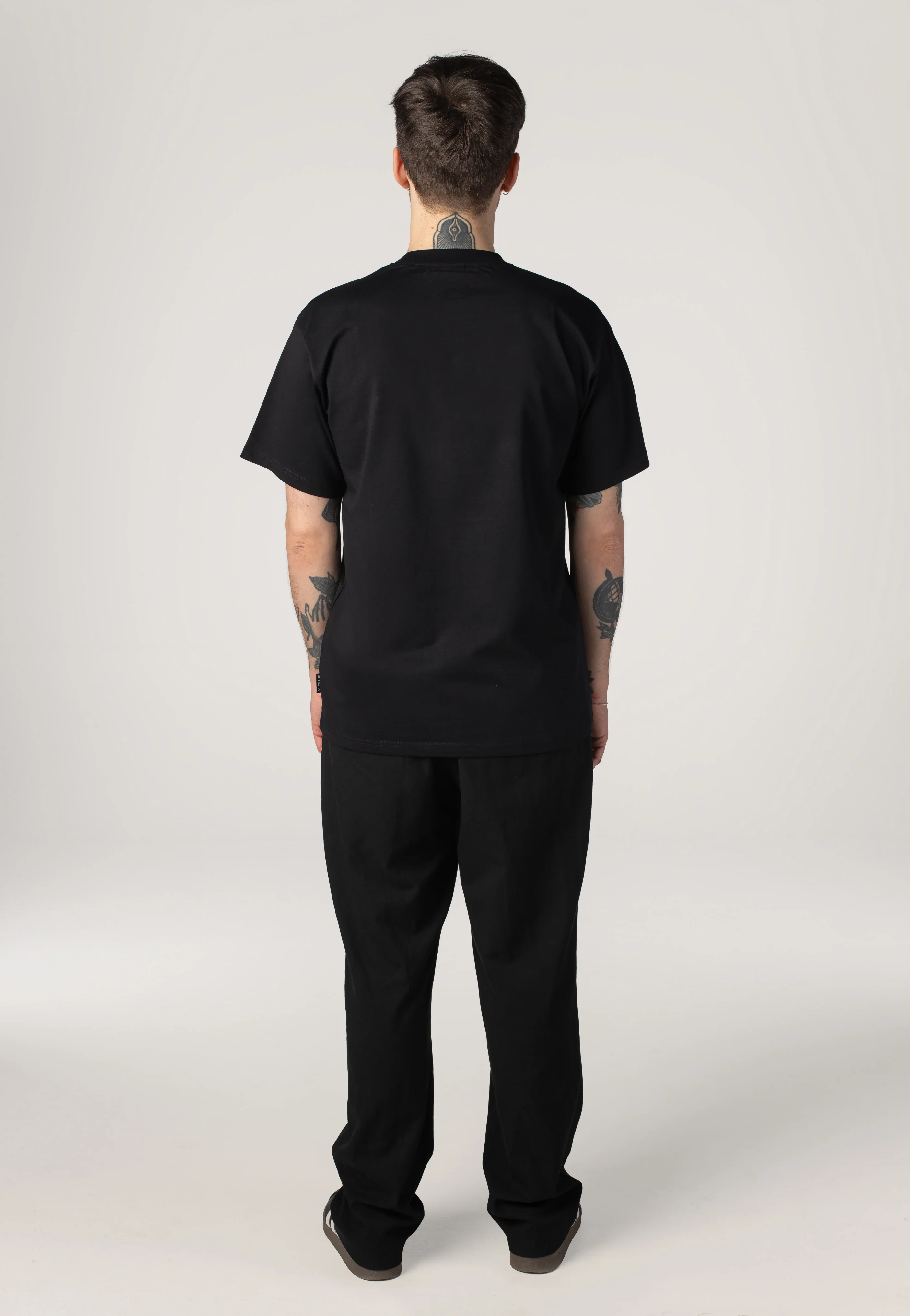 Smokin Van Black - T-Shirt - Image 6