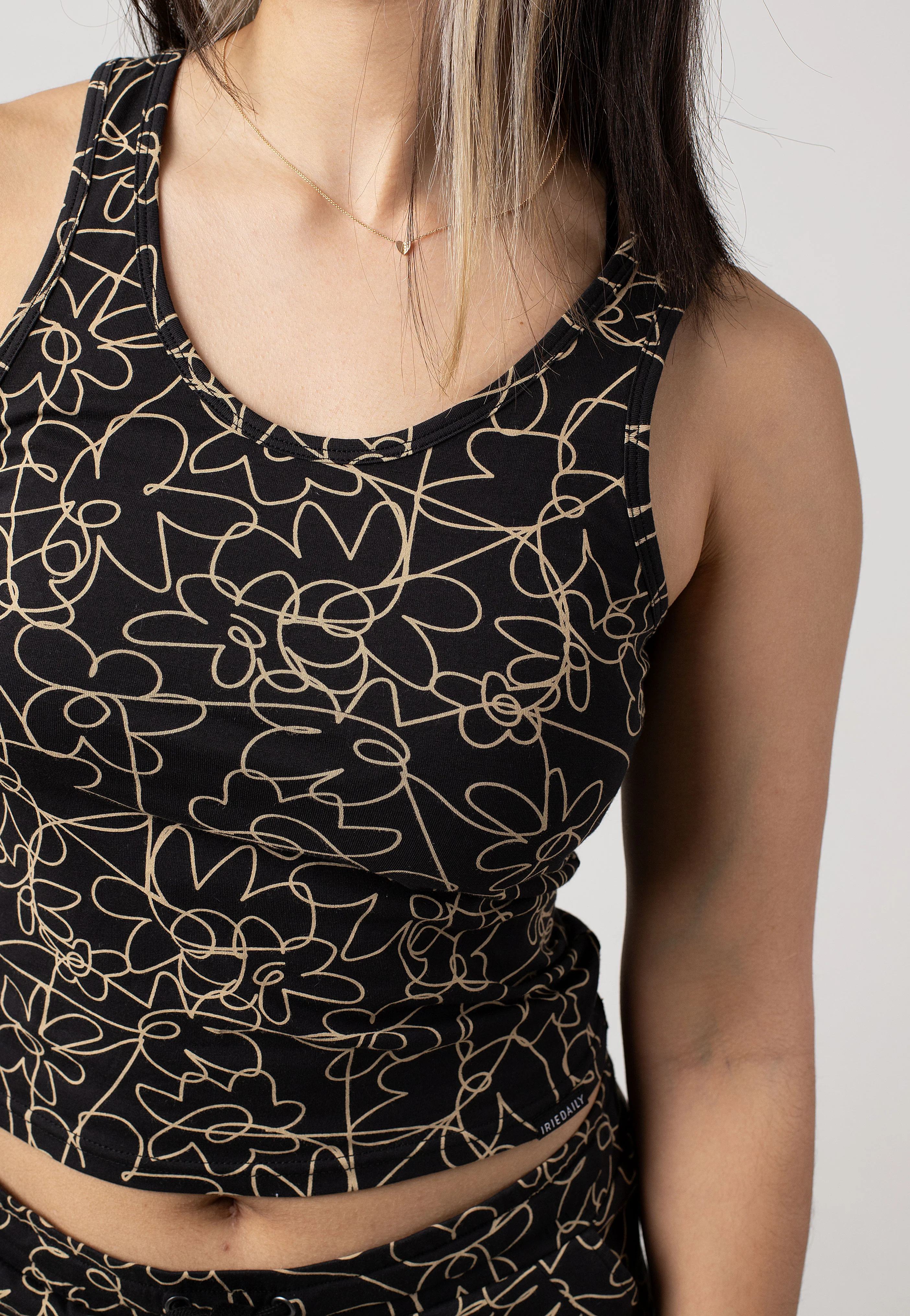 Suni Top Black - Tank - Image 3