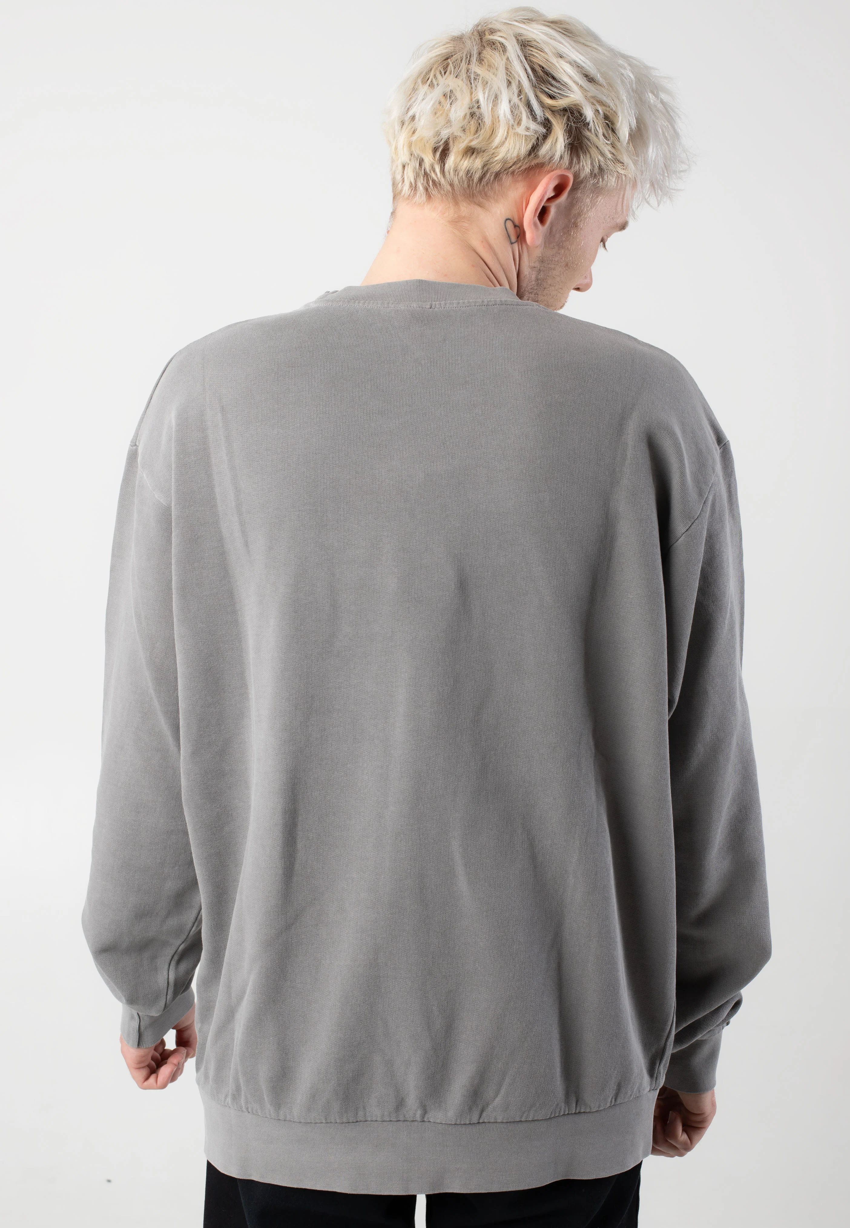 Waterkeeper Crew Mineral Charcoal - Sweater - Image 2