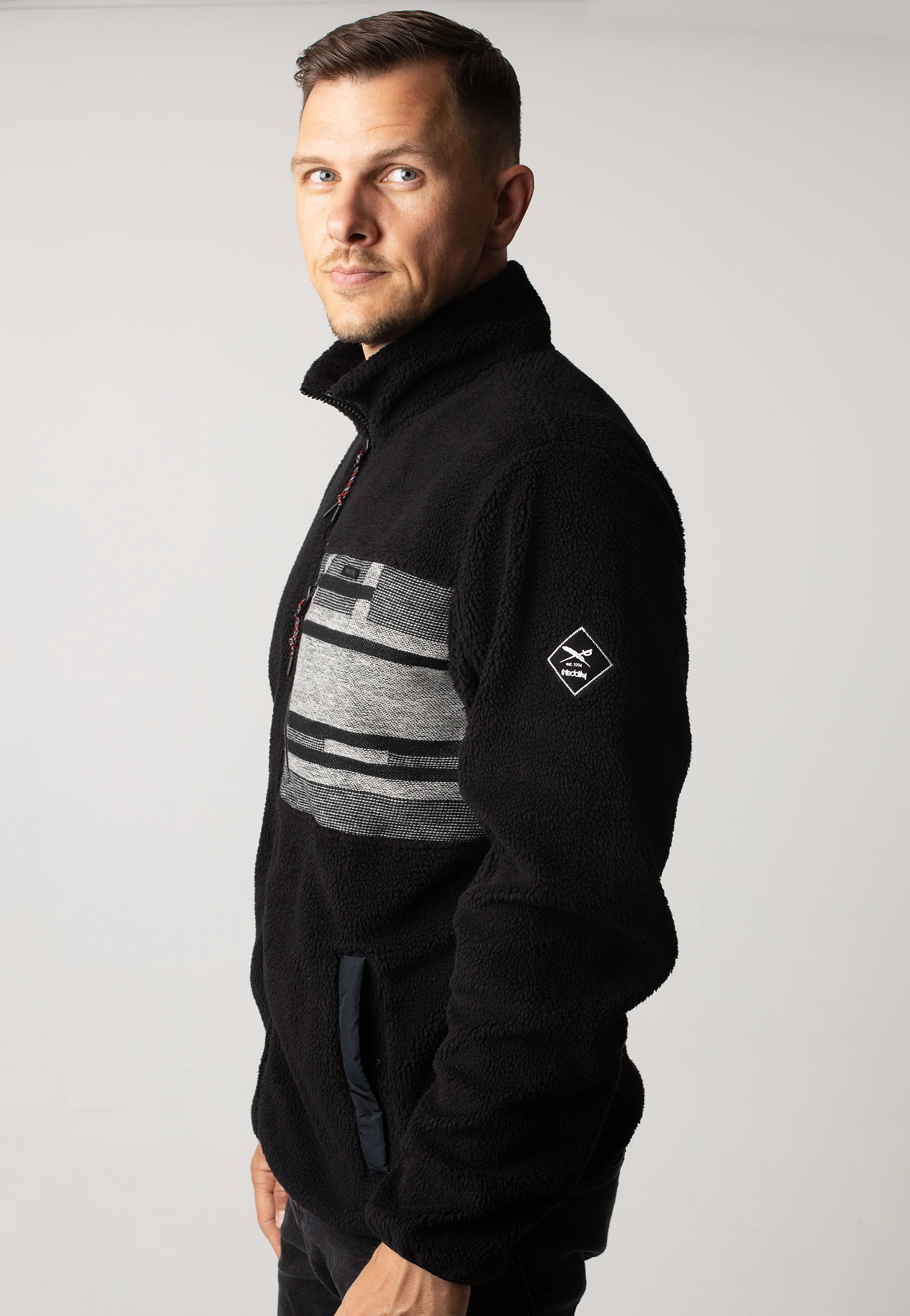 Wonderer Track Black White - Track Jacket - Image 3