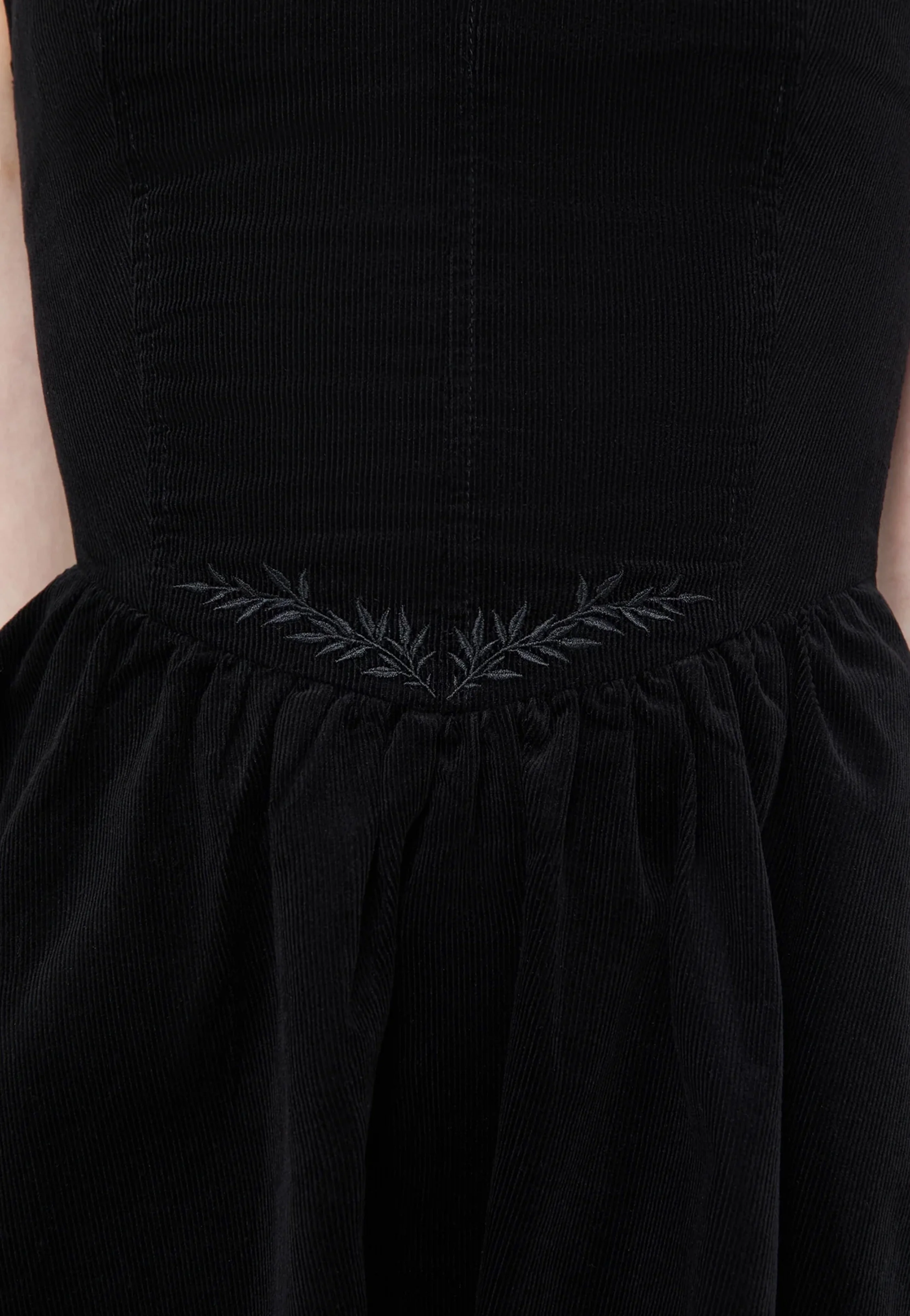 Elderroot Black - Dress - Image 6