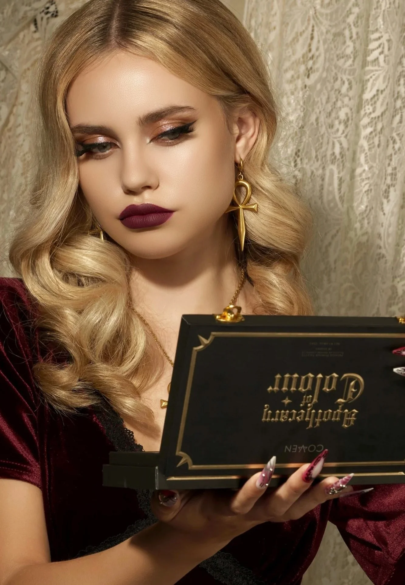Velvet Grip Liquid Chalice - Eyeliner - Image 2