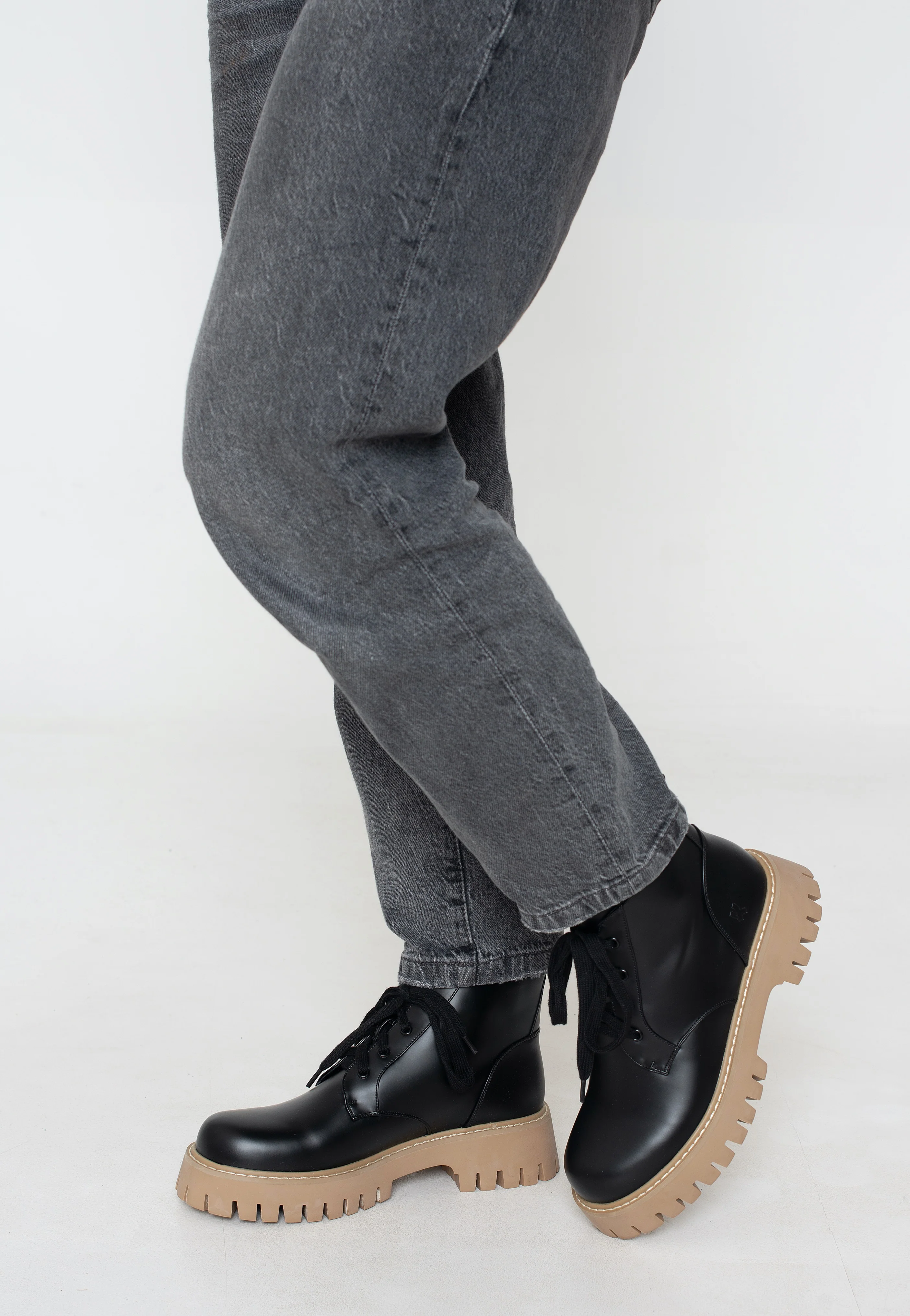 Moon Runner Beige Sole Lace Up Black - Girl Shoes - Image 6