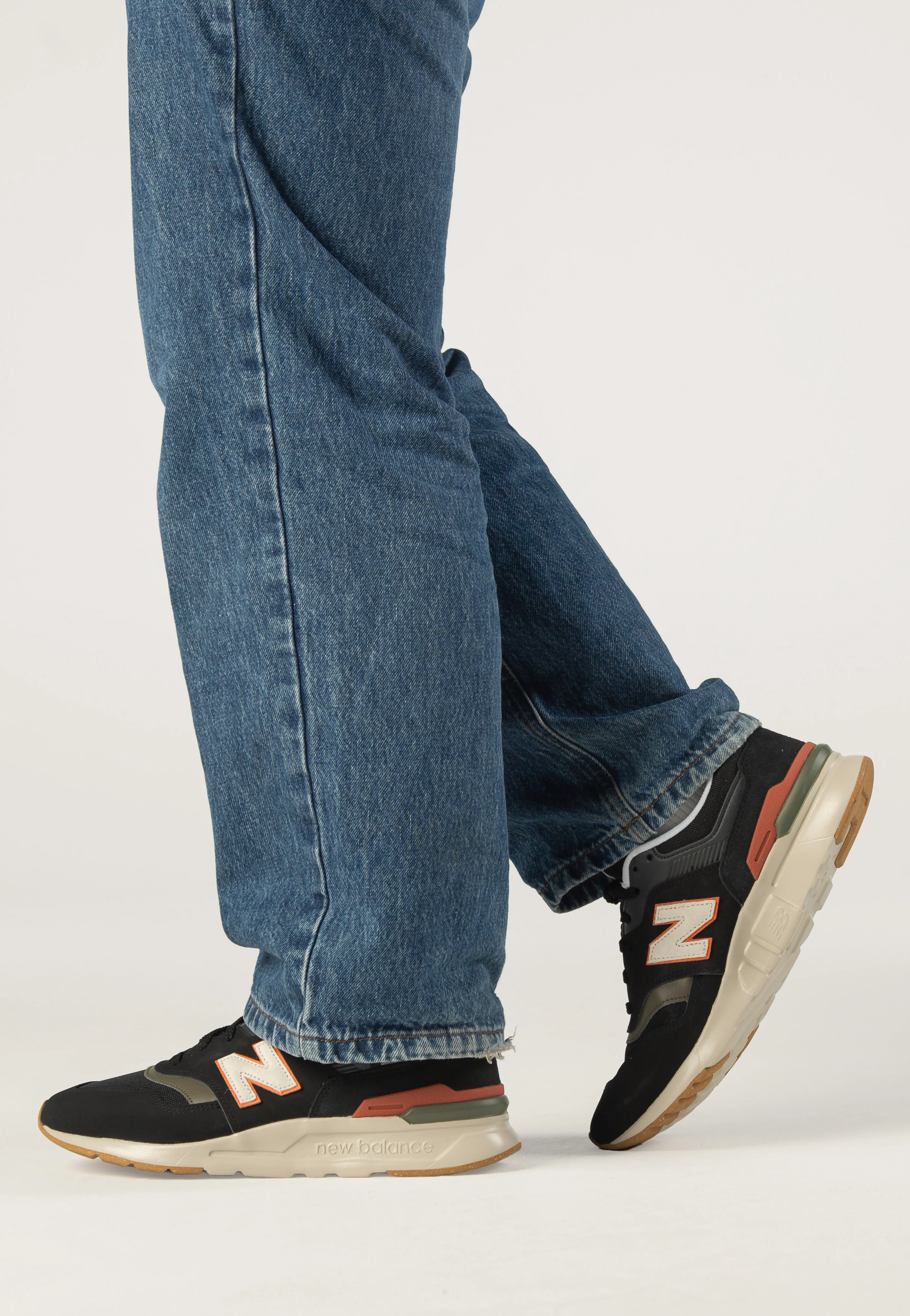 CM997HV1 Black - Shoes - Image 7