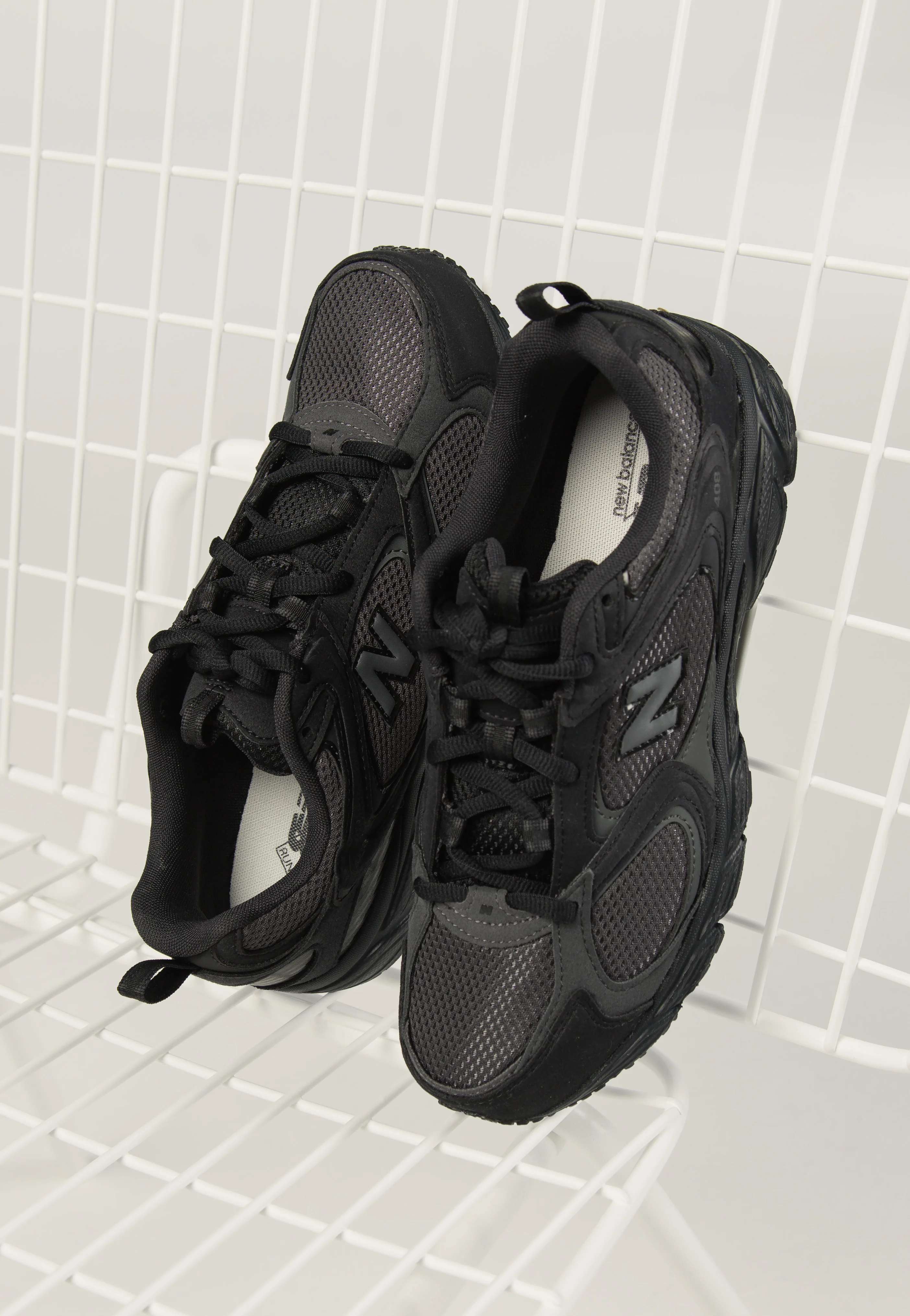 ML408V1 Magnet - Shoes