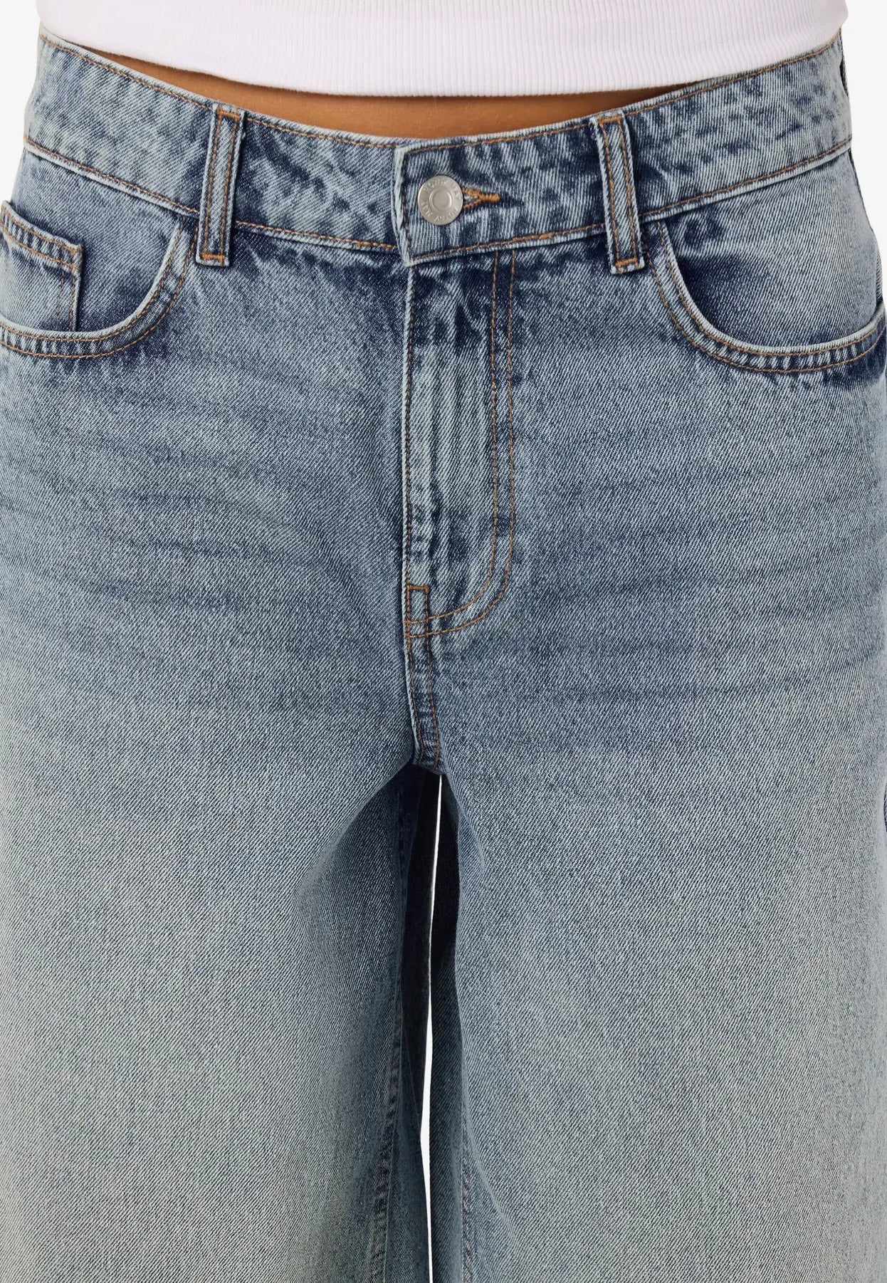 Mindie Light Blue Denim - Shorts - Image 12