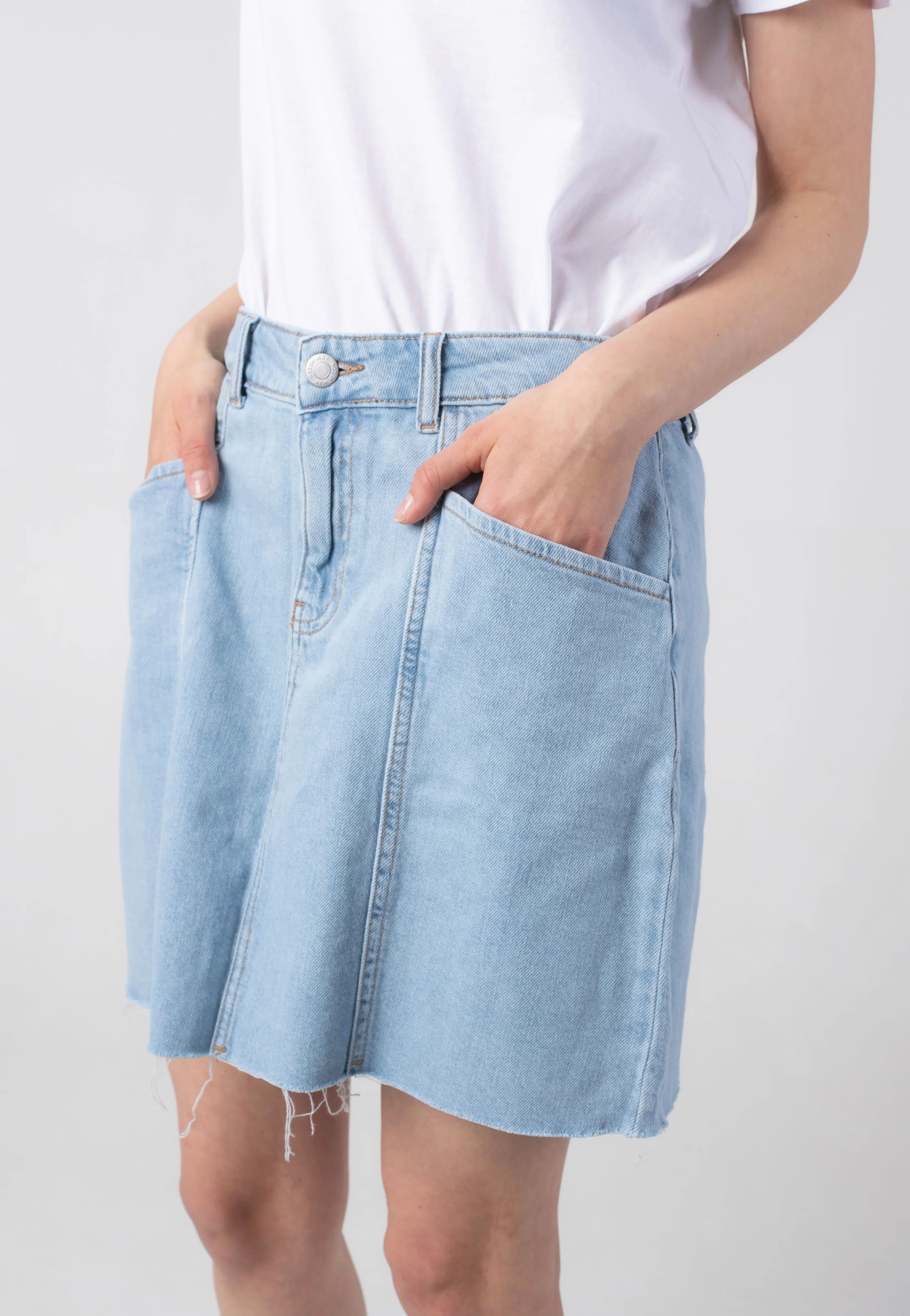 Nine Short Light Blue Denim - Skirt - Image 2