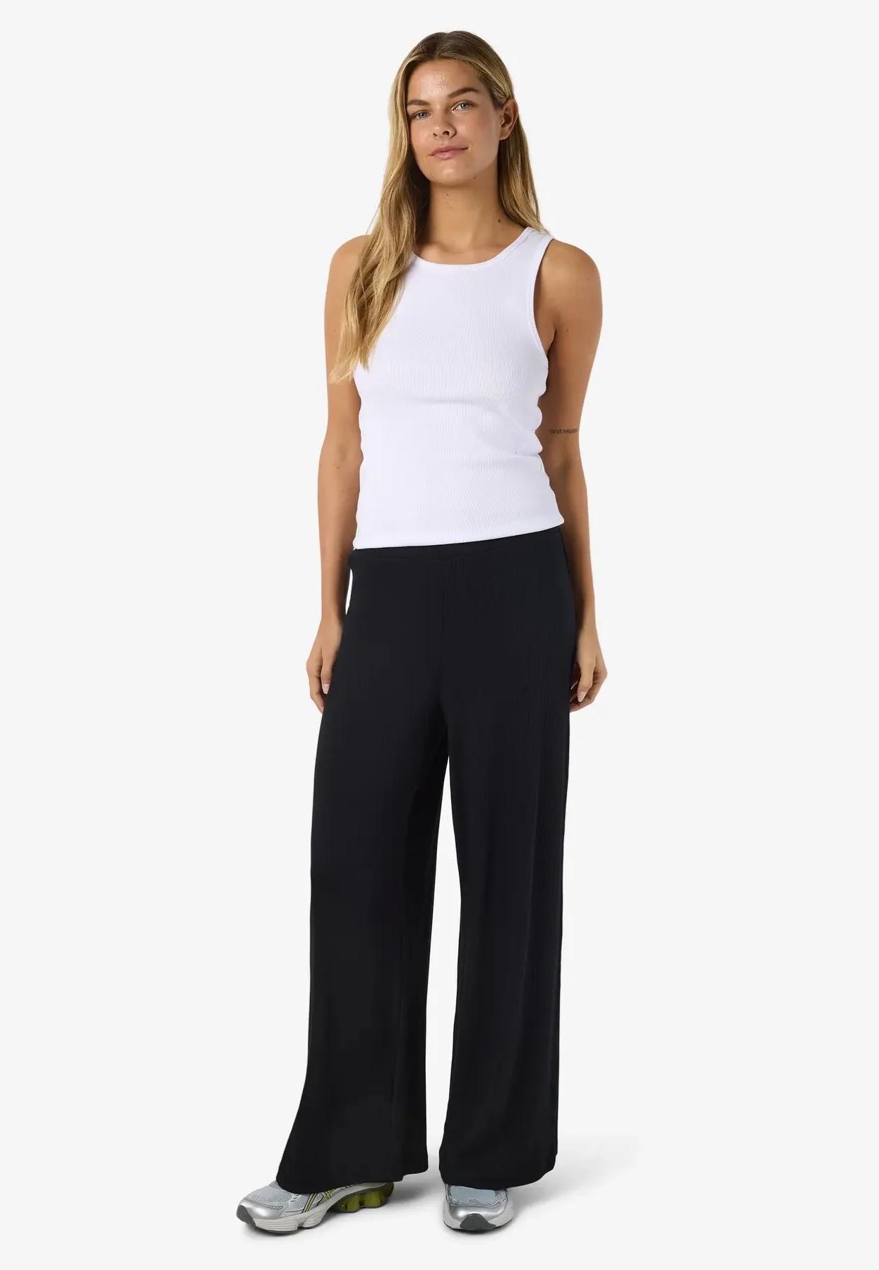 Pasa Wide Black - Pants - Image 2