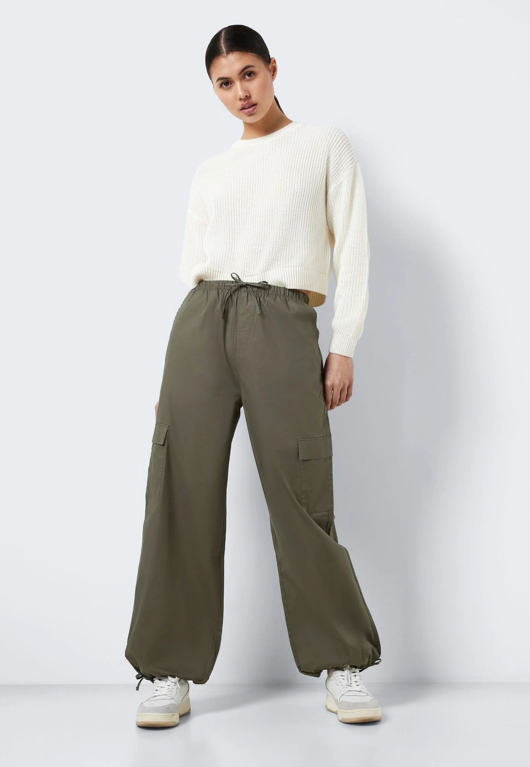 Pinar Cargo Tie Crocodile Solid - Pants - Image 4