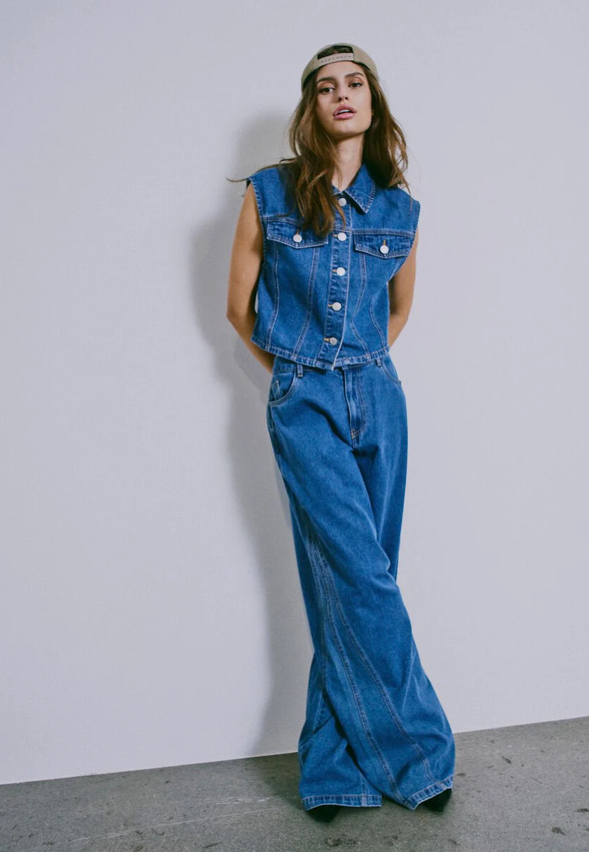 Robie Regular Crop Medium Blue Denim - Vest