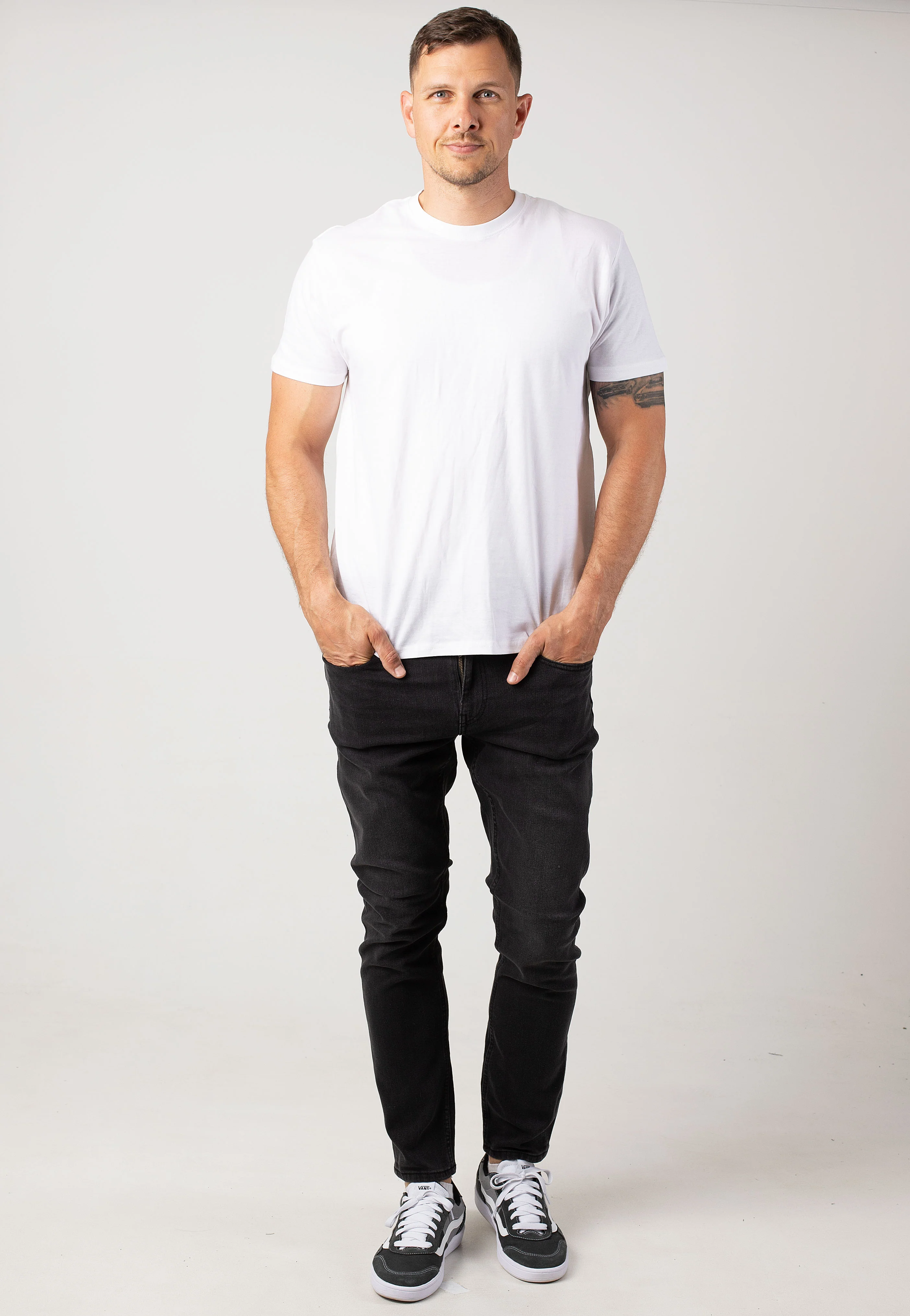 Loom Slim Box Pim Washed Black - Jeans - Image 6