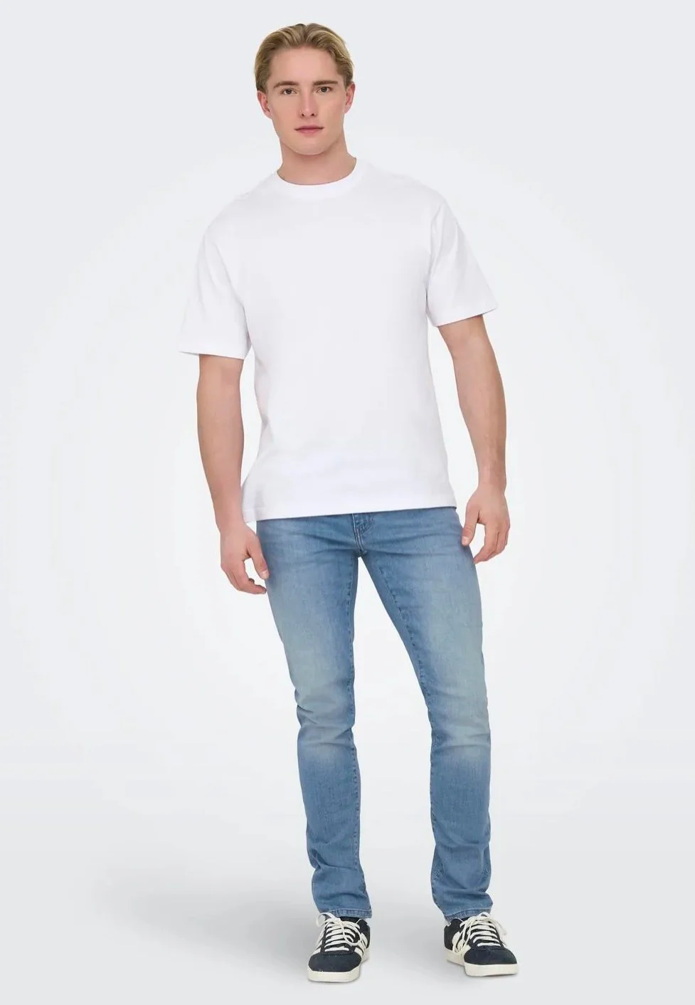 Loom Slim Light Blue Denim - Jeans - Image 2
