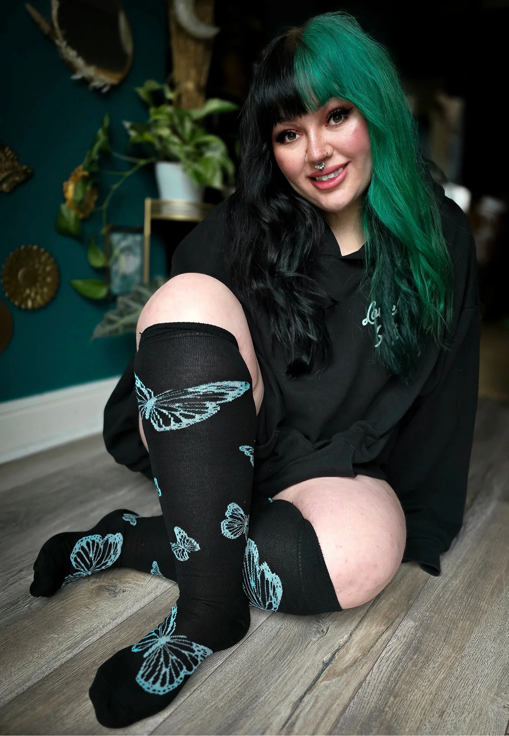 Butterfly Over The Knee - Socks - Image 2