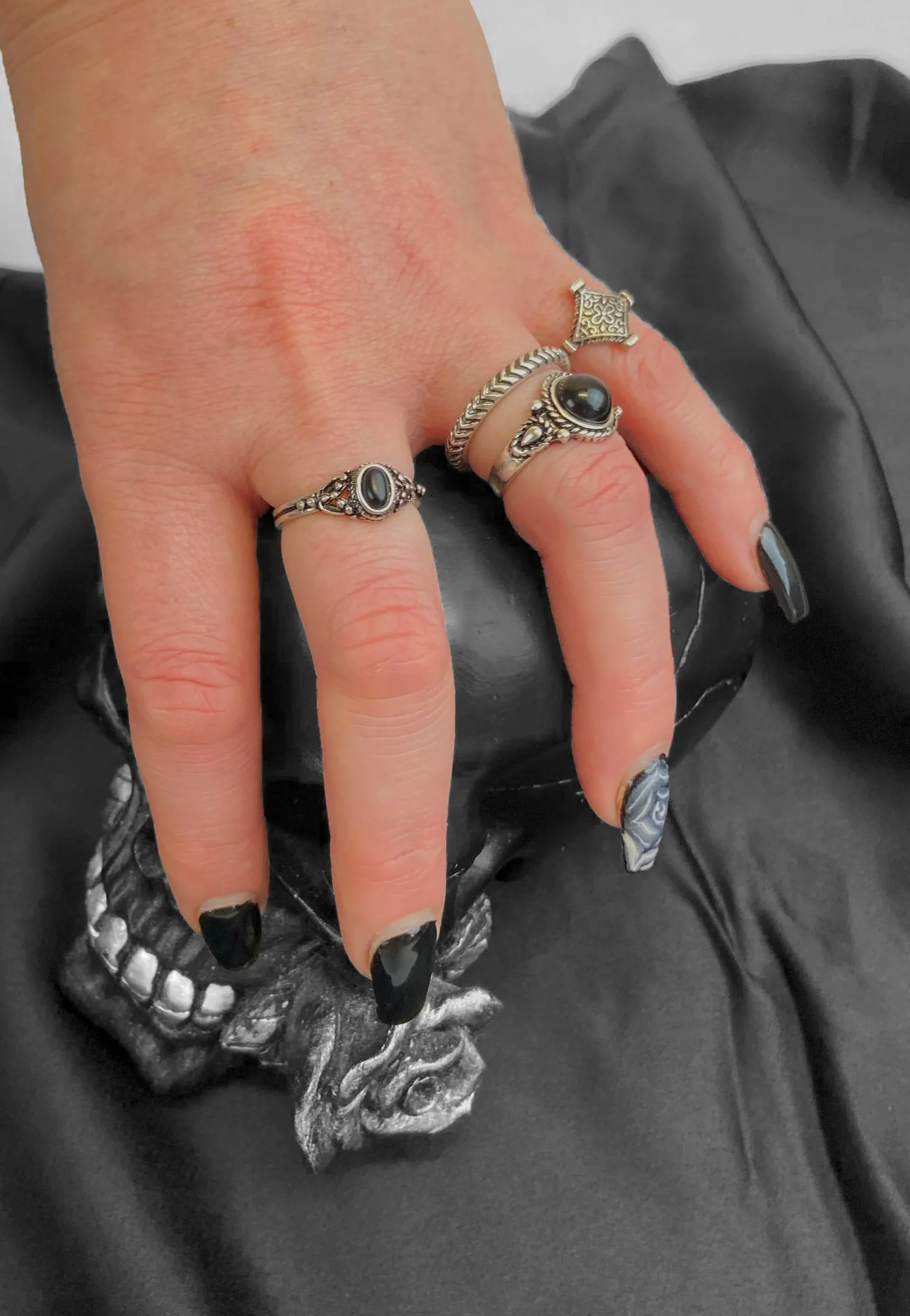 Dark Romance Pack Set Of 4 - Ring - Image 2