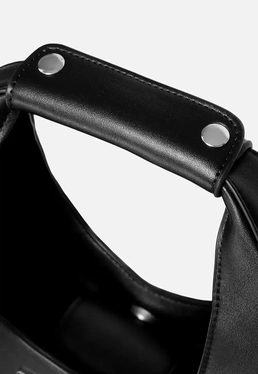 Spire Crossbody Black - Bag - Image 10