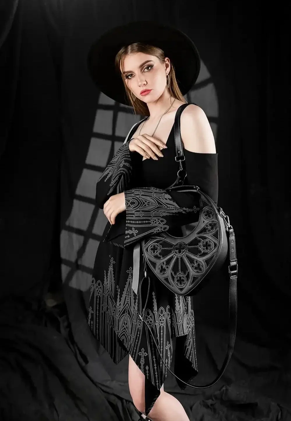 Spire Crossbody Black - Bag - Image 3