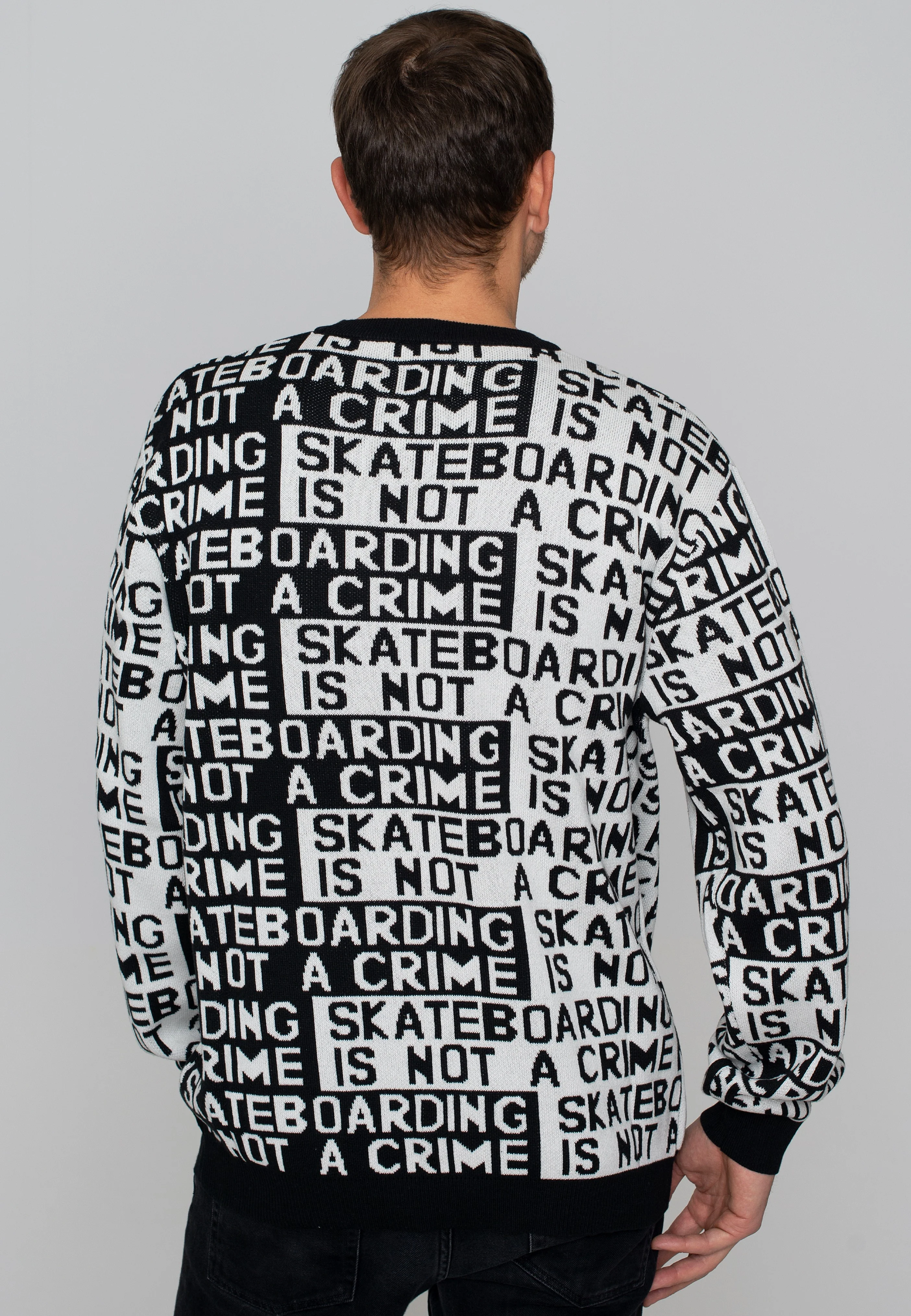 Not A Crime Black/White - Pullover - Image 3