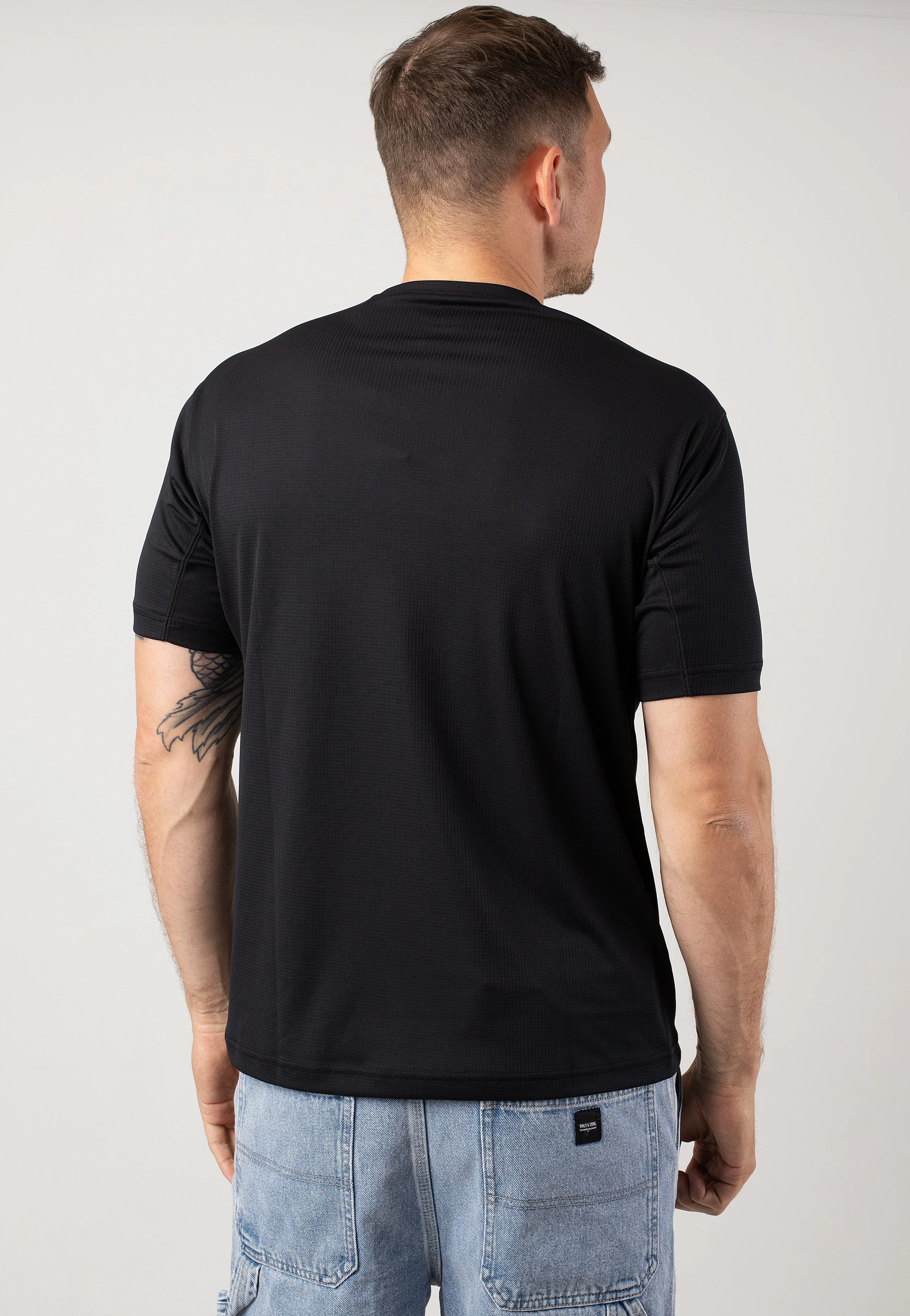 Pe Power Dry Black - T-Shirt - Image 3