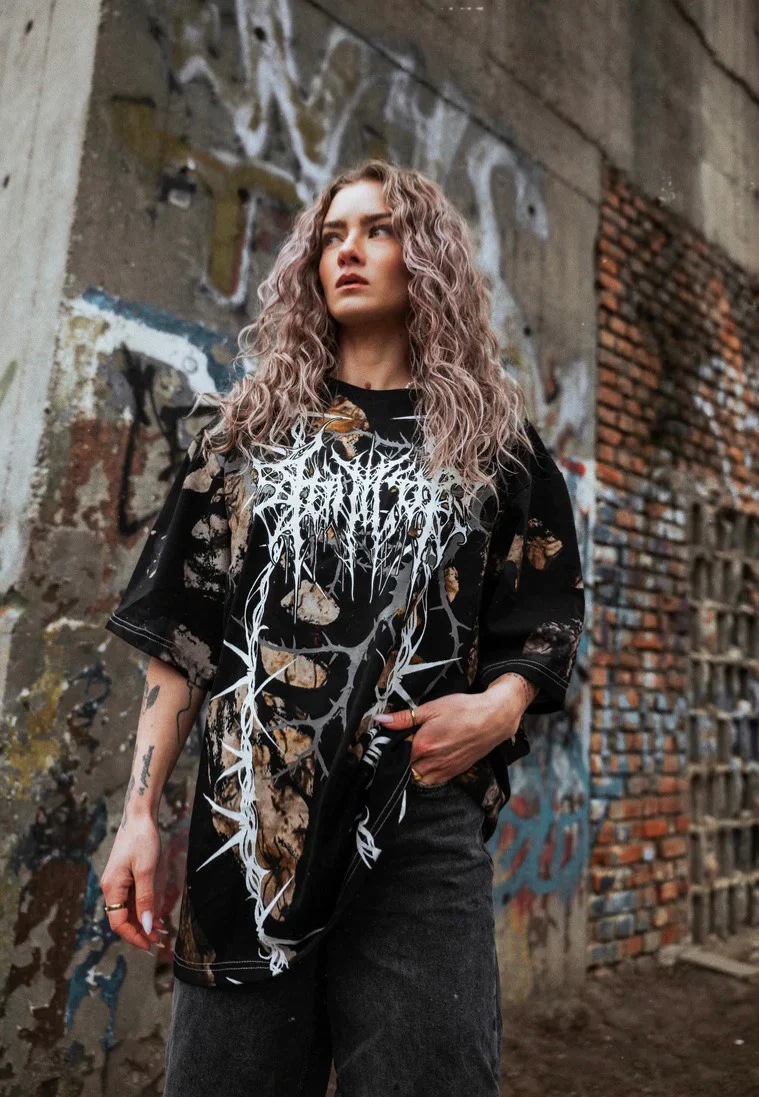 Warborn Oversized Black - T-Shirt - Image 3