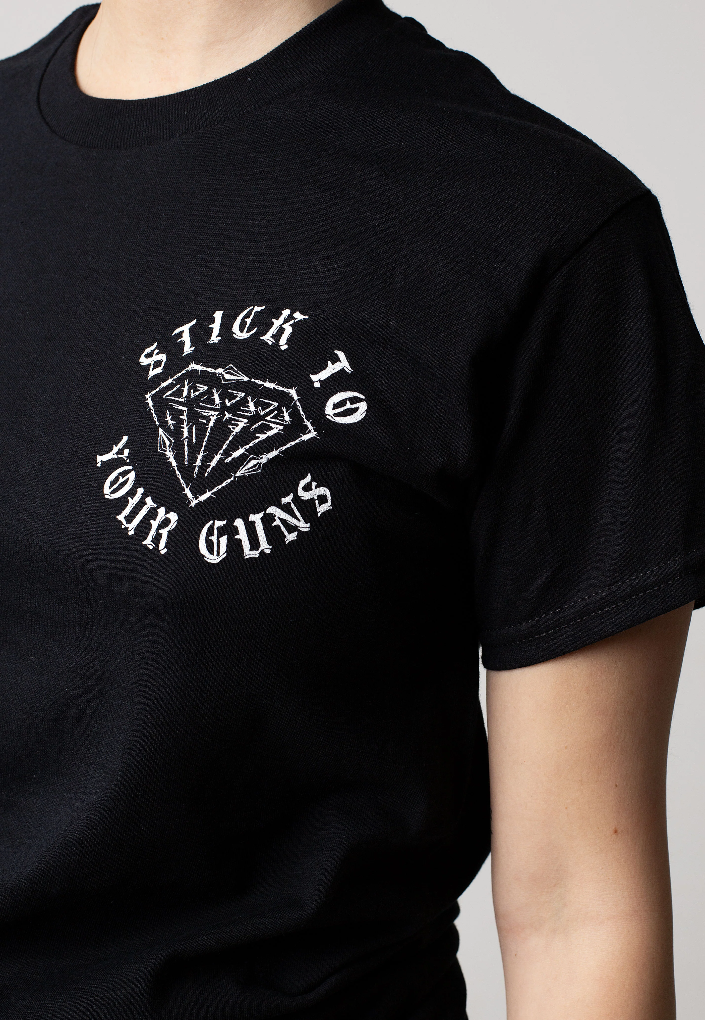 Diamond Circle - T-Shirt - Image 8