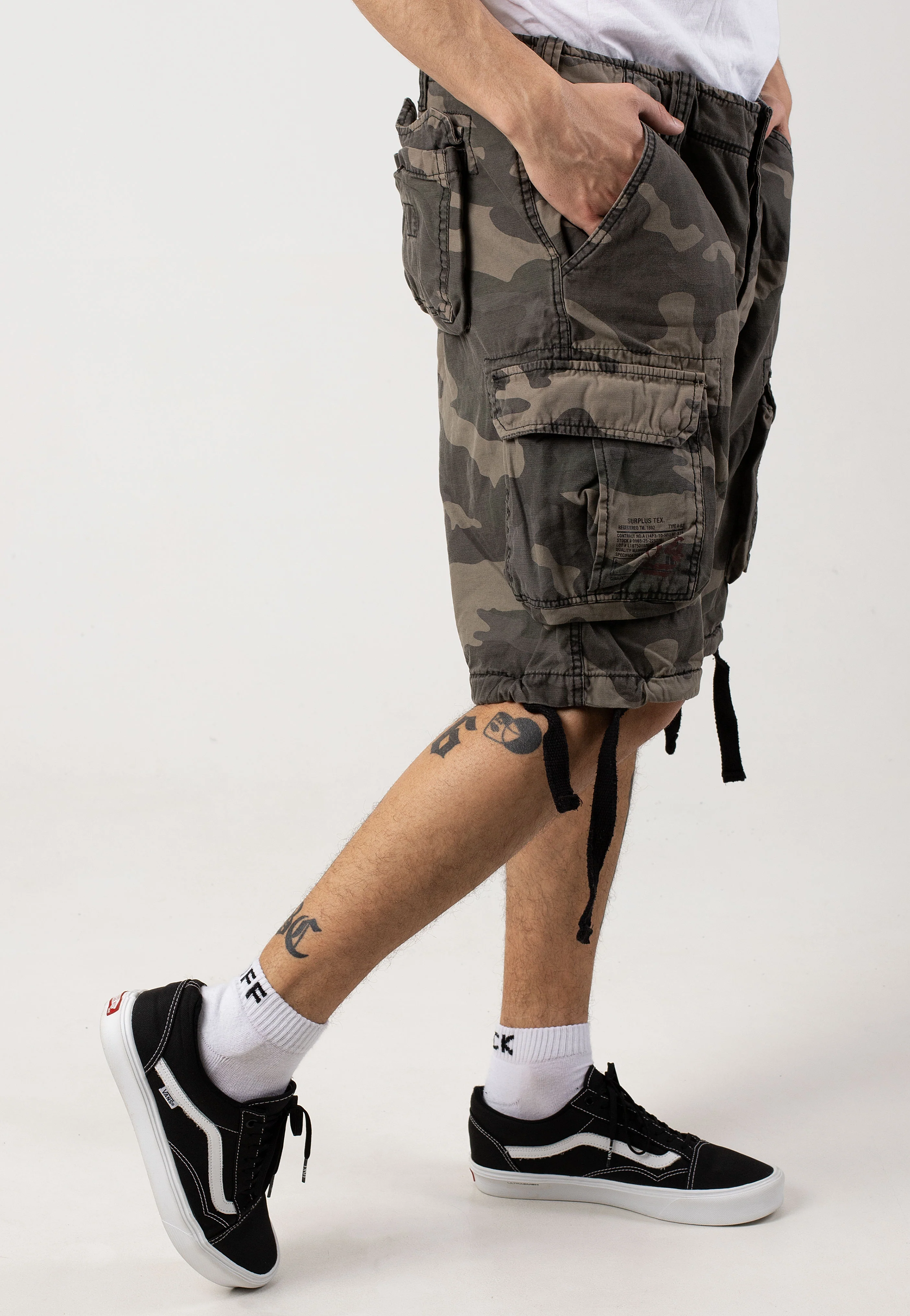 Airborne Vintage Black Camo - Shorts - Image 3