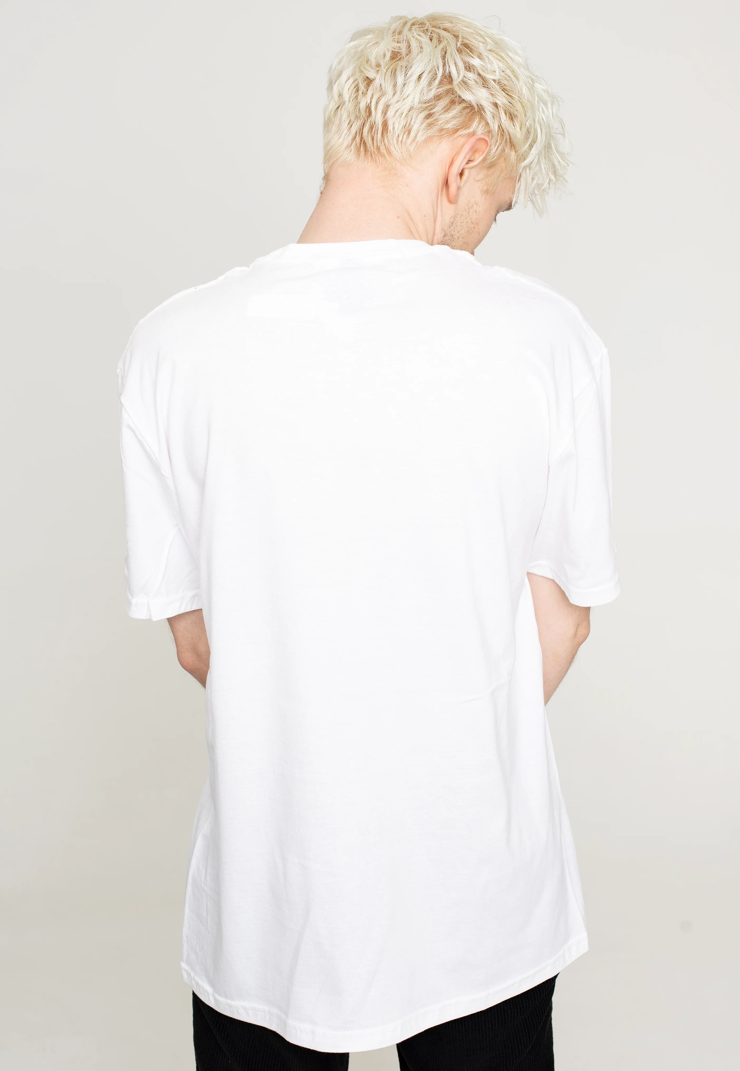 Storm White - T-Shirt - Image 4