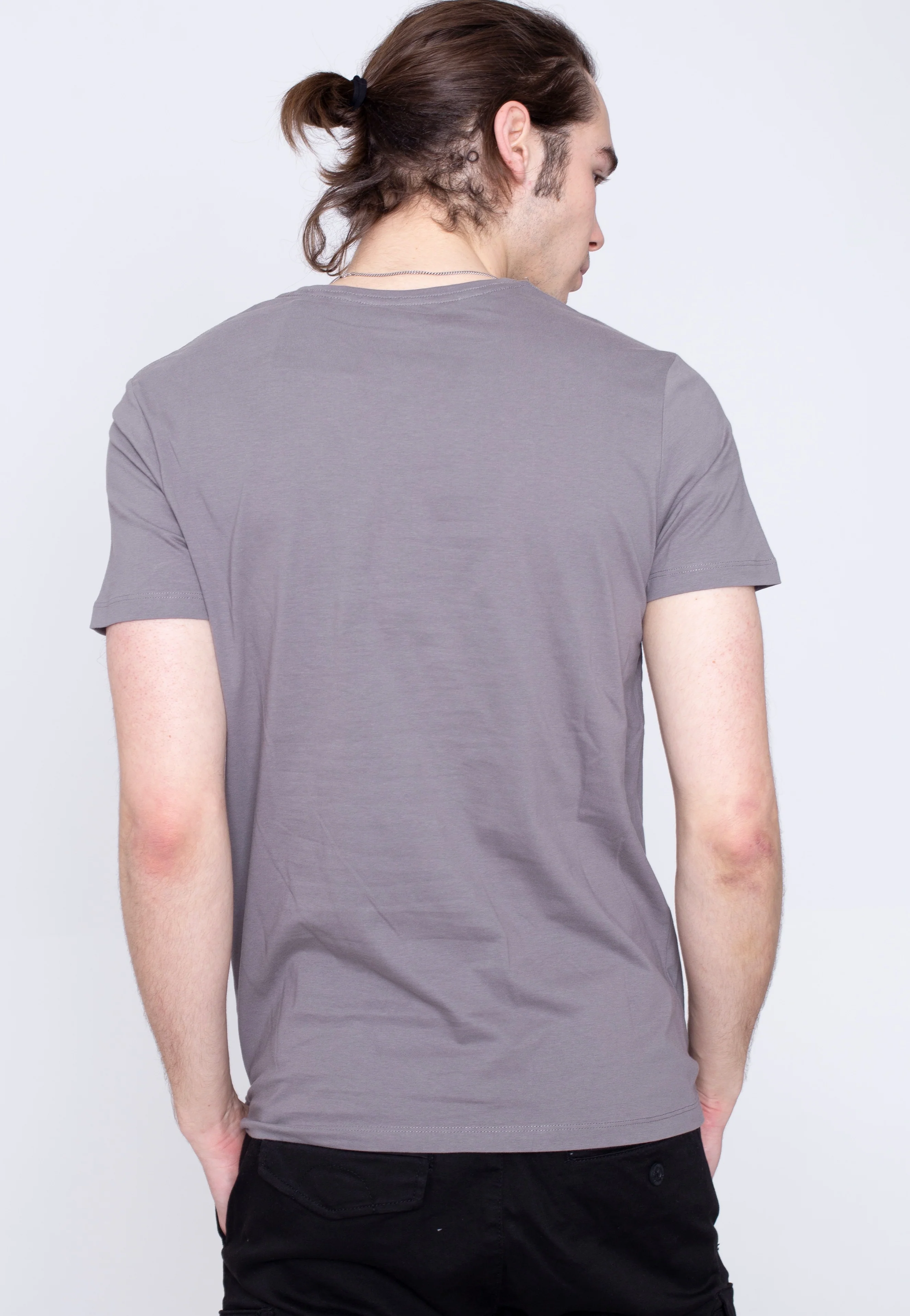 Nathan Drake Grey - T-Shirt - Image 4