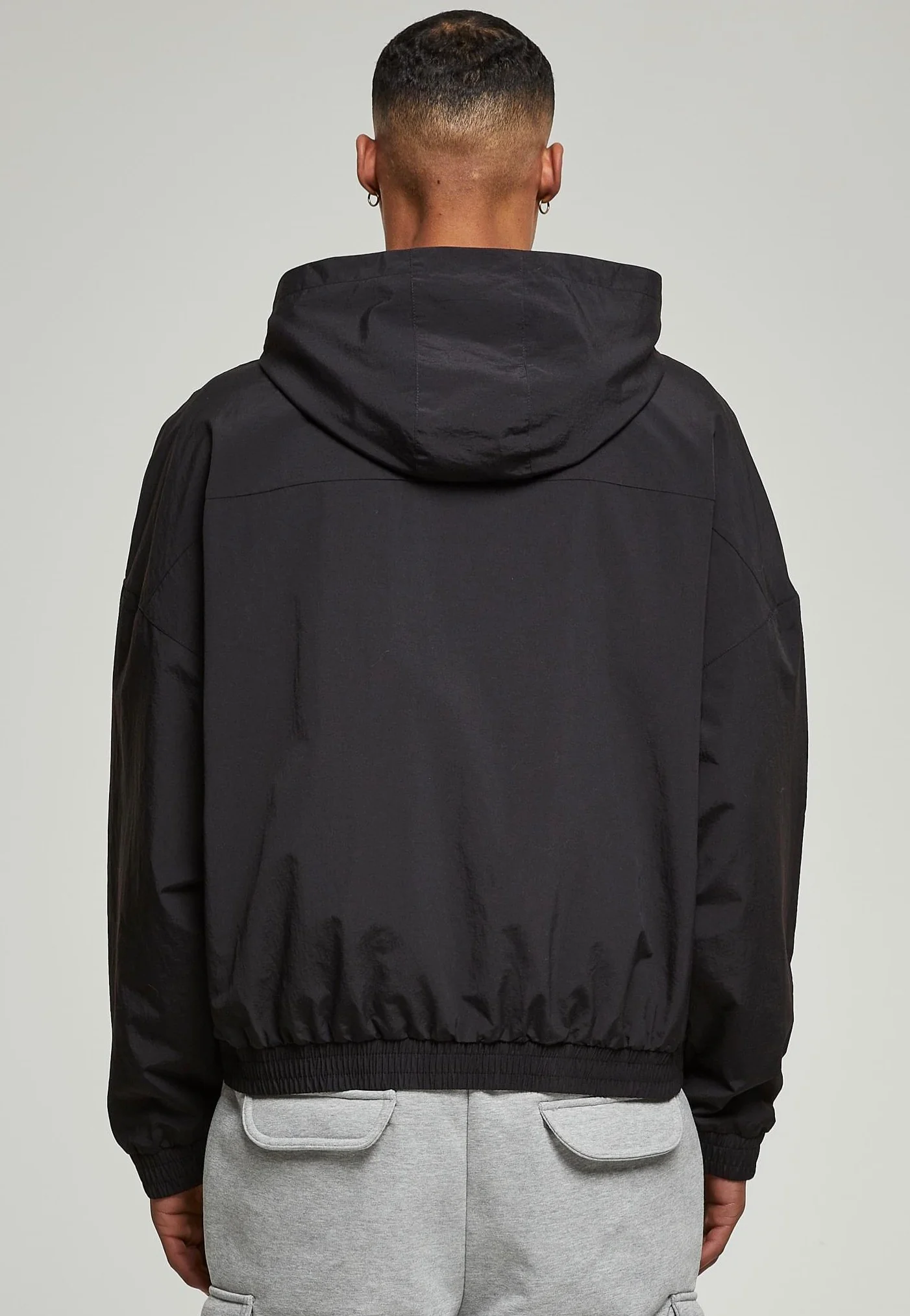 90'S Pull Over Black - Jacket - Image 4