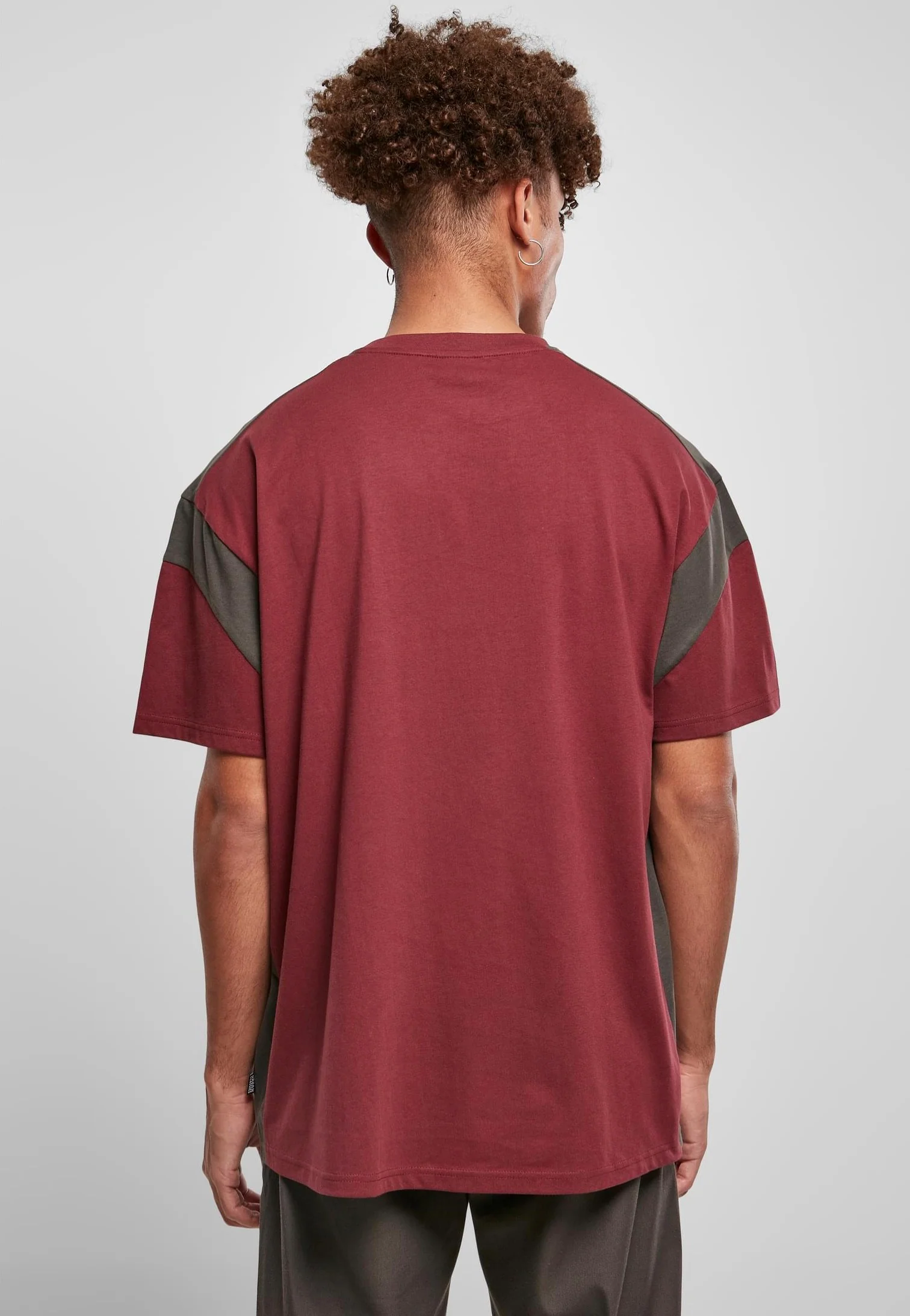 Active Cherry/Blackbird - T-Shirt - Image 3